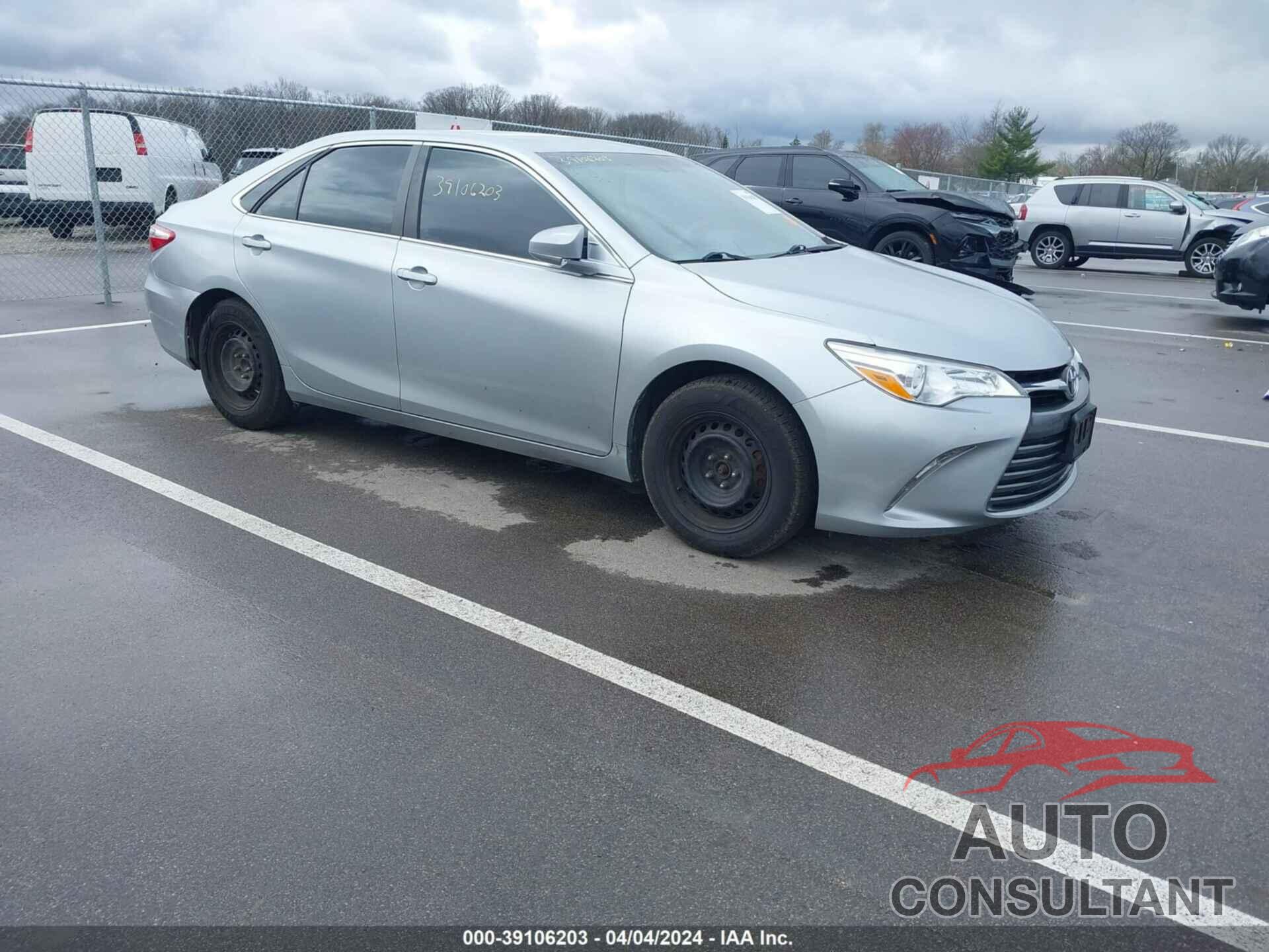 TOYOTA CAMRY 2016 - 4T4BF1FK3GR571525