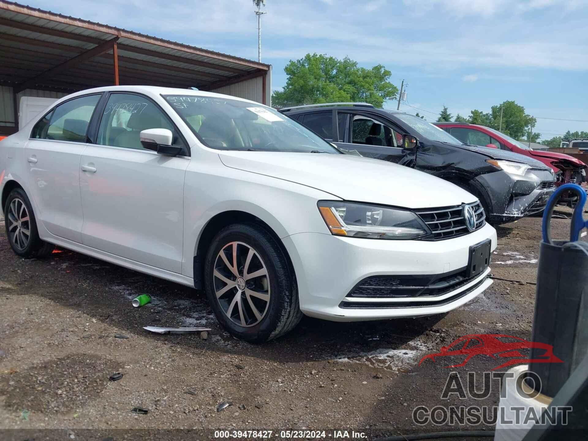 VOLKSWAGEN JETTA 2018 - 3VWDB7AJ6JM214269