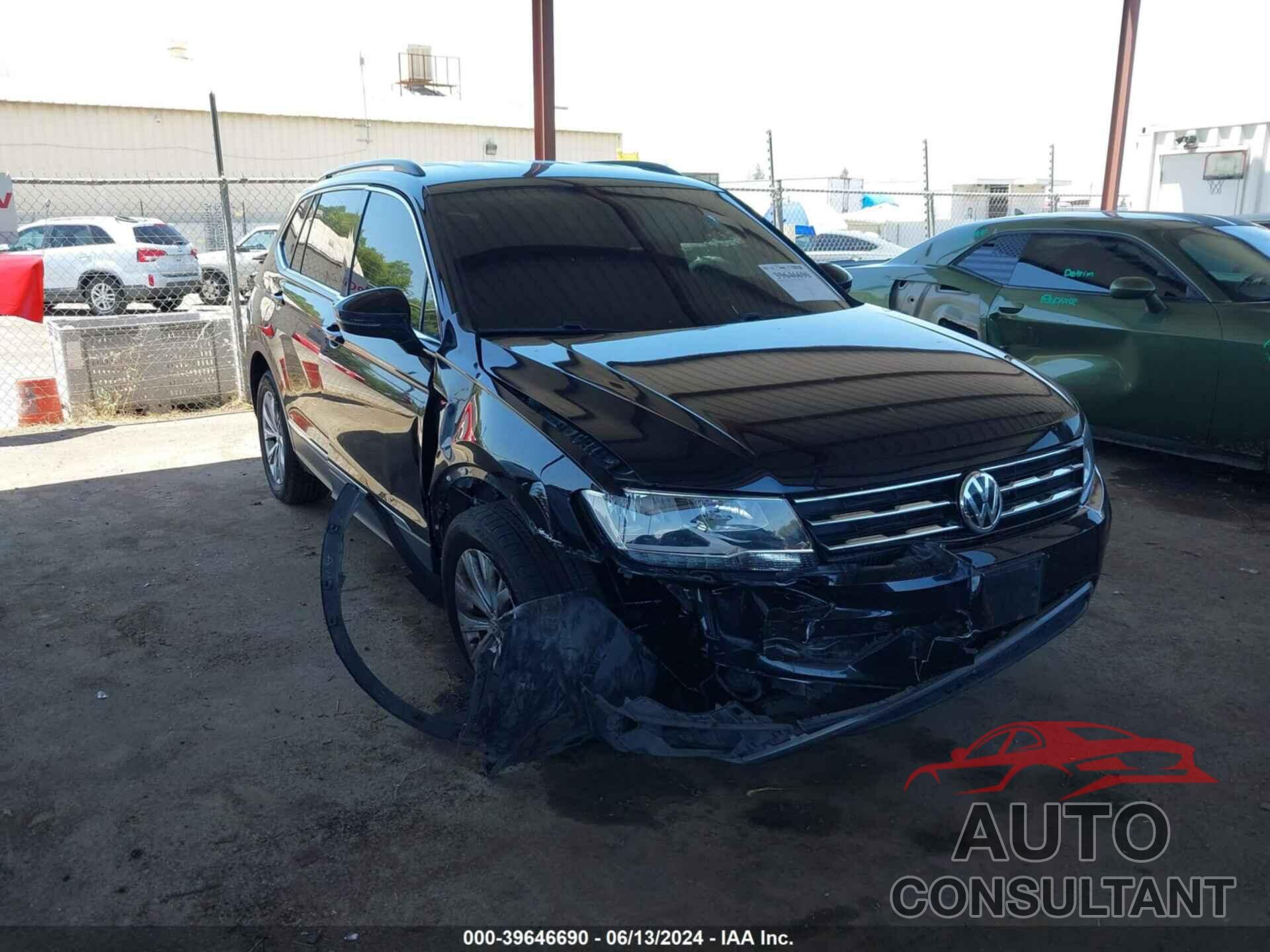 VOLKSWAGEN TIGUAN 2018 - 3VV2B7AX3JM164799