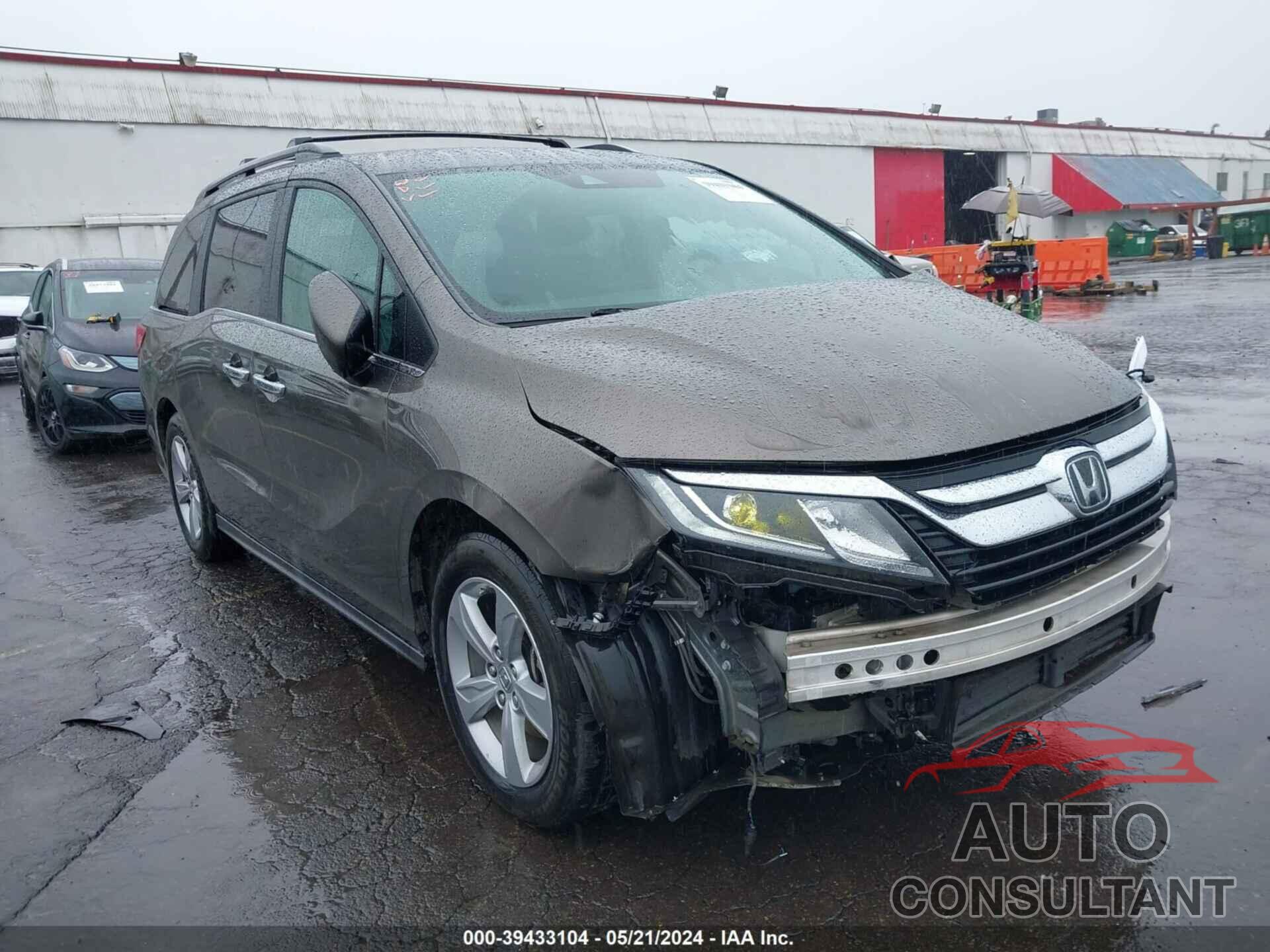 HONDA ODYSSEY 2018 - 5FNRL6H50JB087578