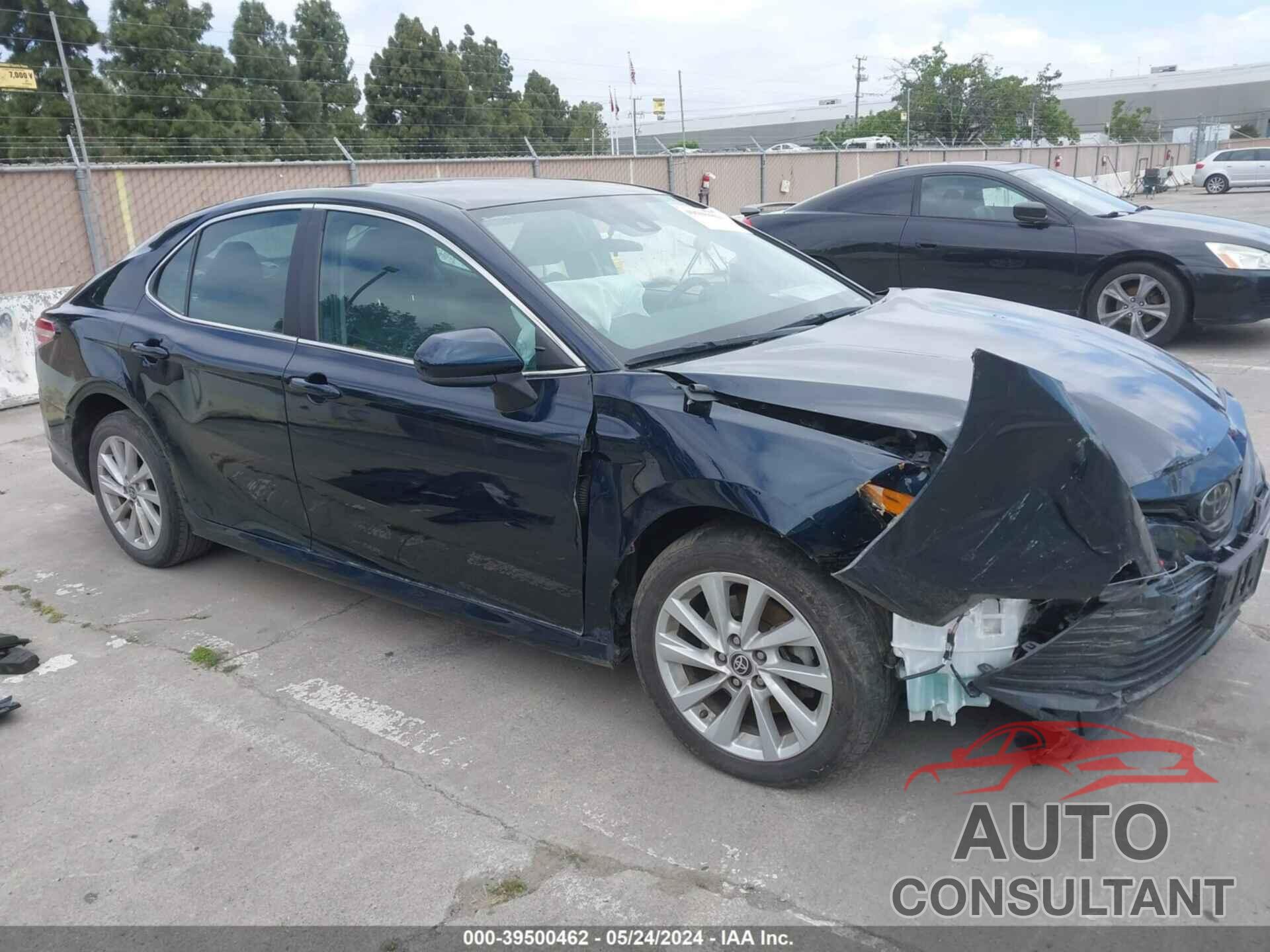 TOYOTA CAMRY 2020 - 4T1C11AK1LU880022