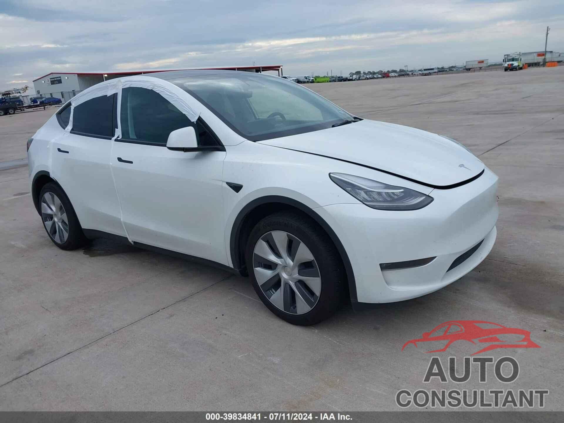 TESLA MODEL Y 2023 - 7SAYGDEE7PA113725