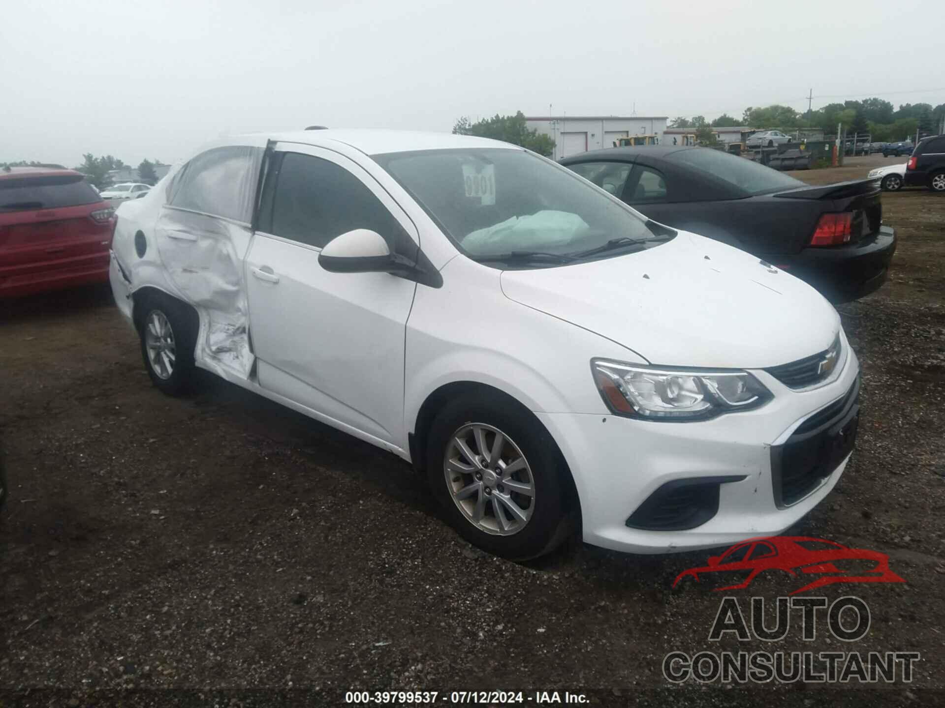 CHEVROLET SONIC 2018 - 1G1JD5SH4J4106883