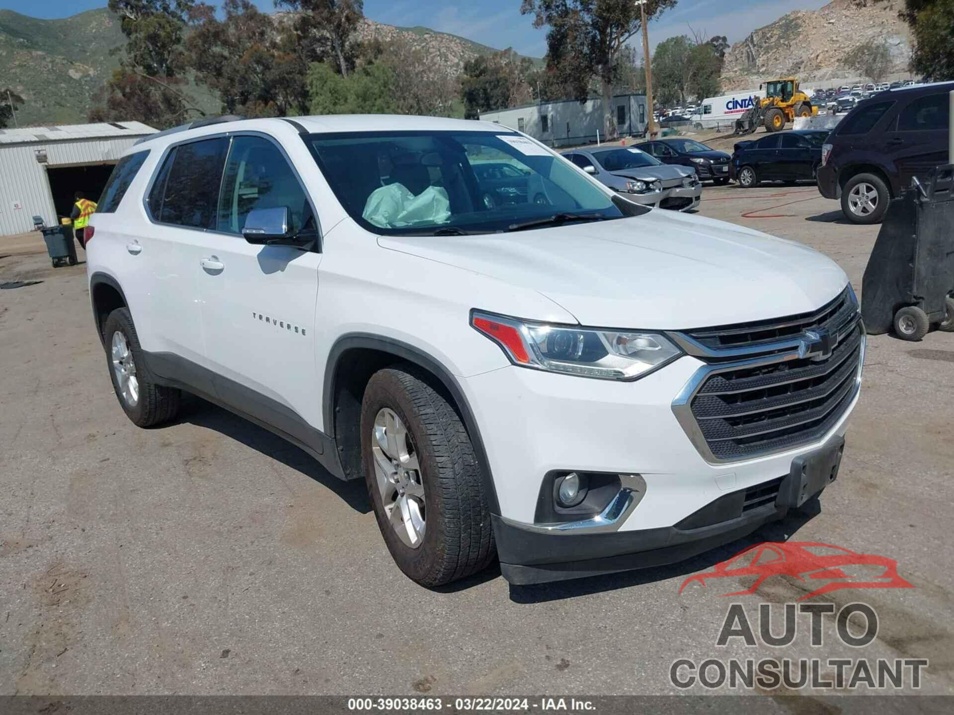 CHEVROLET TRAVERSE 2018 - 1GNERGKW0JJ142194