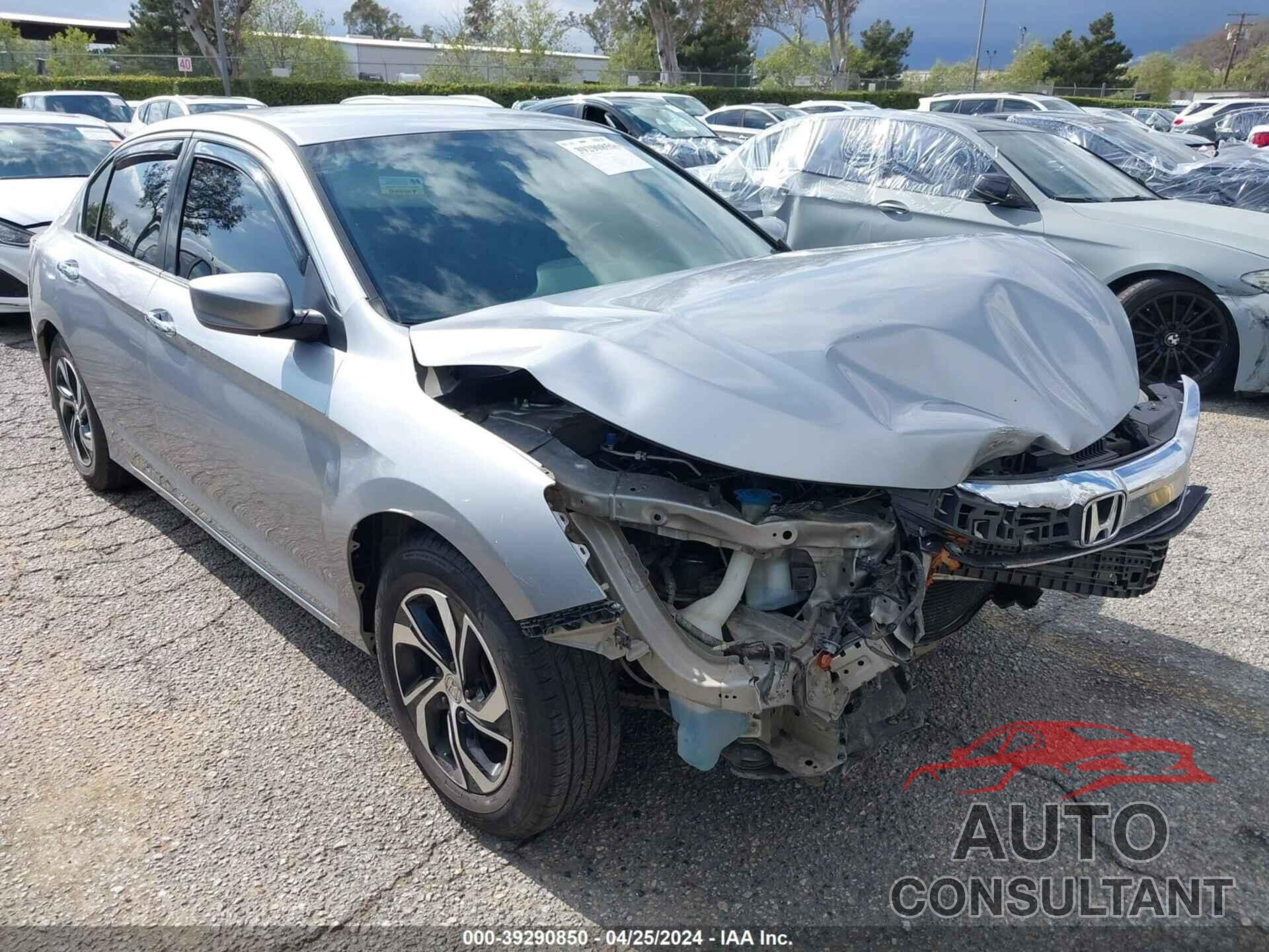 HONDA ACCORD 2017 - 1HGCR2F38HA076735