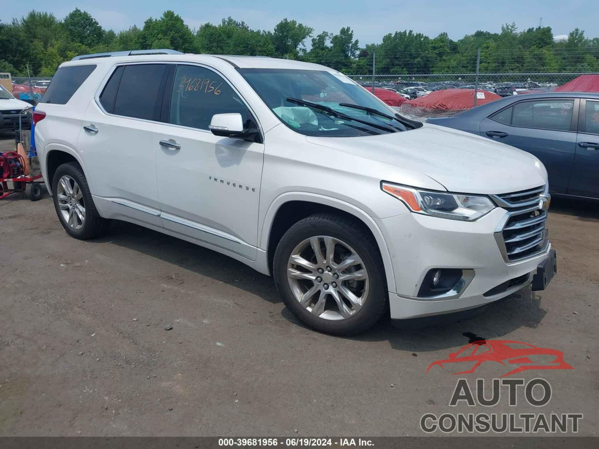 CHEVROLET TRAVERSE 2018 - 1GNEVKKW2JJ138341