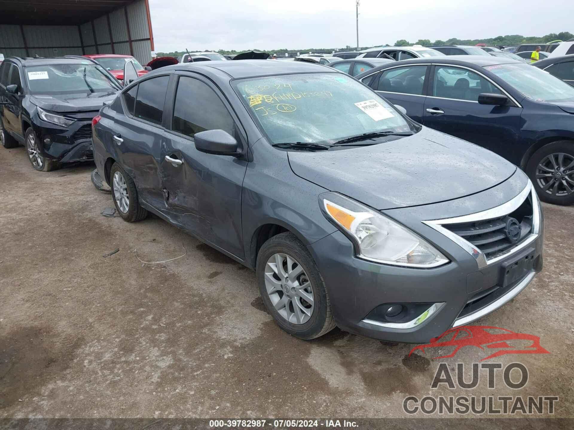 NISSAN VERSA 2017 - 3N1CN7APXHL846141