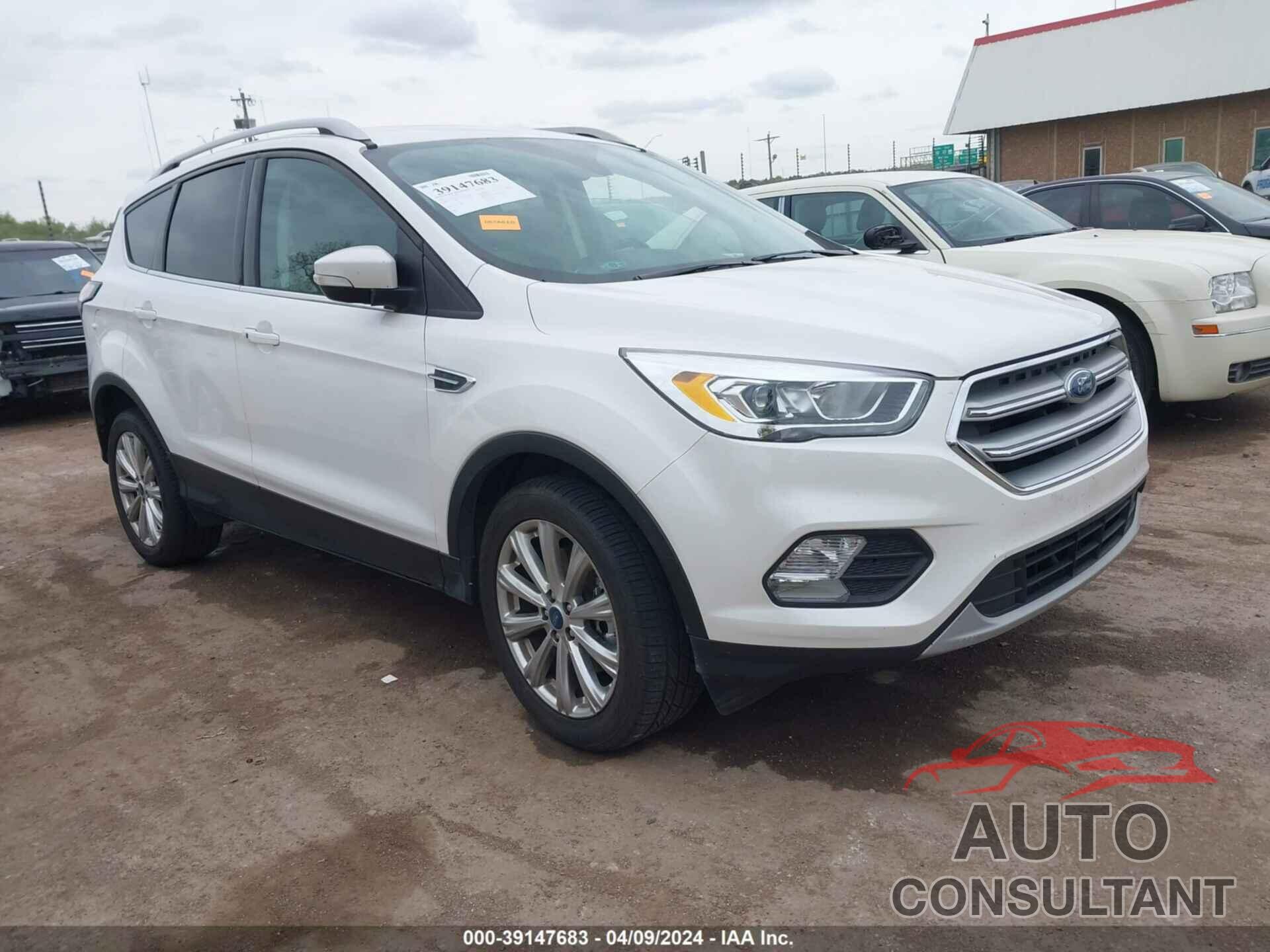 FORD ESCAPE 2017 - 1FMCU0J93HUD91062