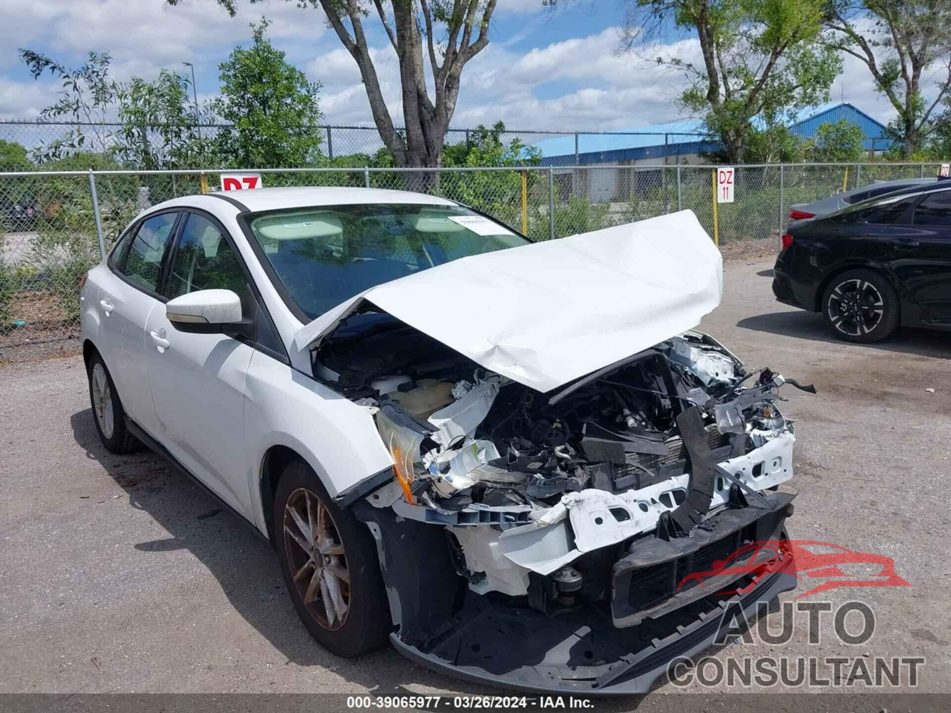 FORD FOCUS 2017 - 1FADP3F28HL223698