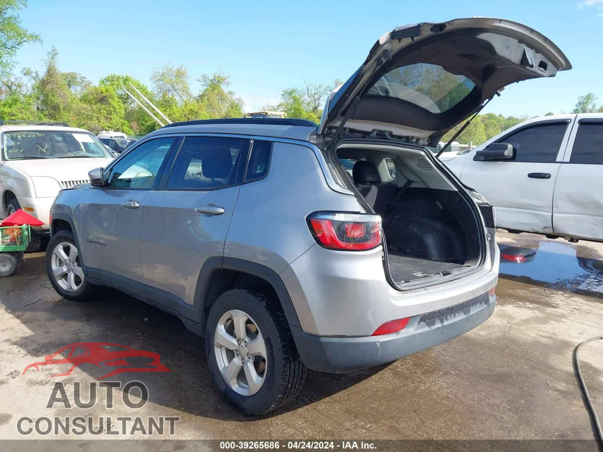 JEEP COMPASS 2019 - 3C4NJDBB4KT767977