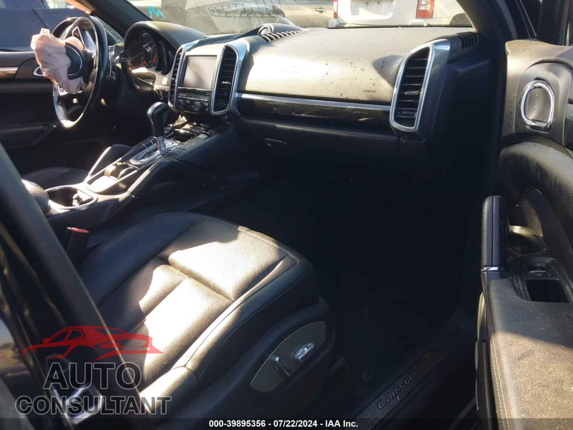 PORSCHE CAYENNE 2015 - WP1AF2A29FLA30876