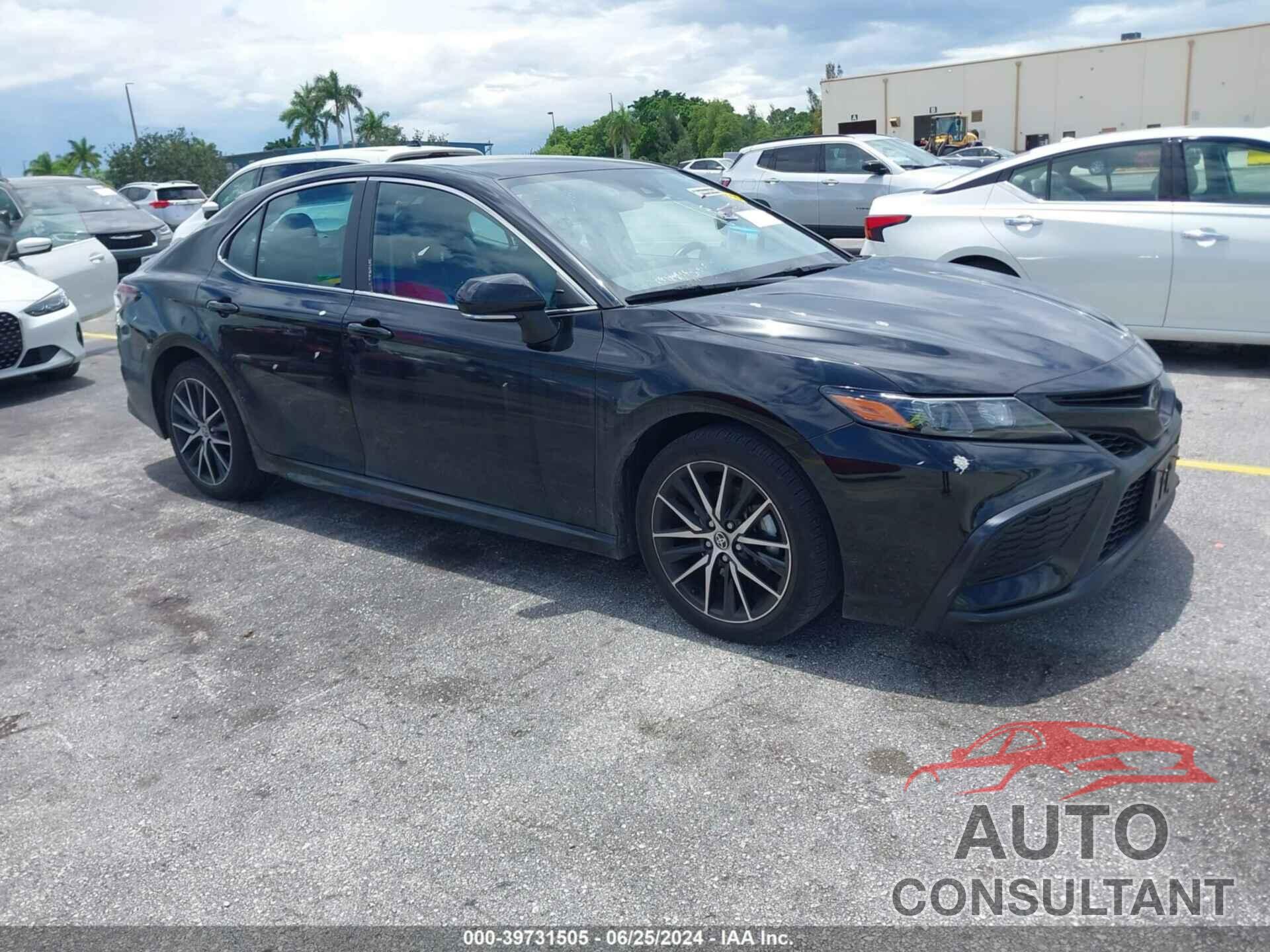 TOYOTA CAMRY 2022 - 4T1G11AK0NU687963