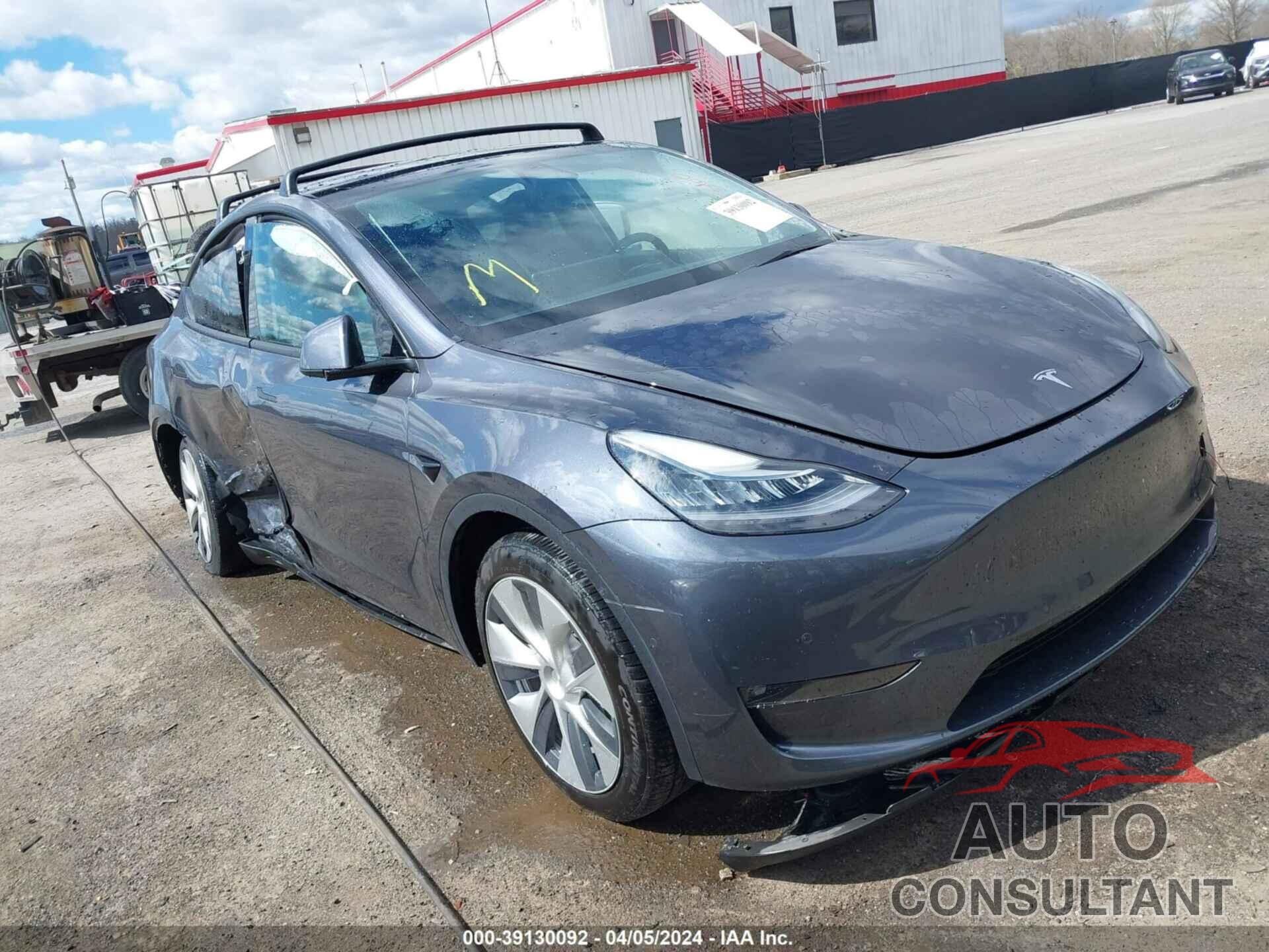 TESLA MODEL Y 2021 - 5YJYGDEE1MF295045