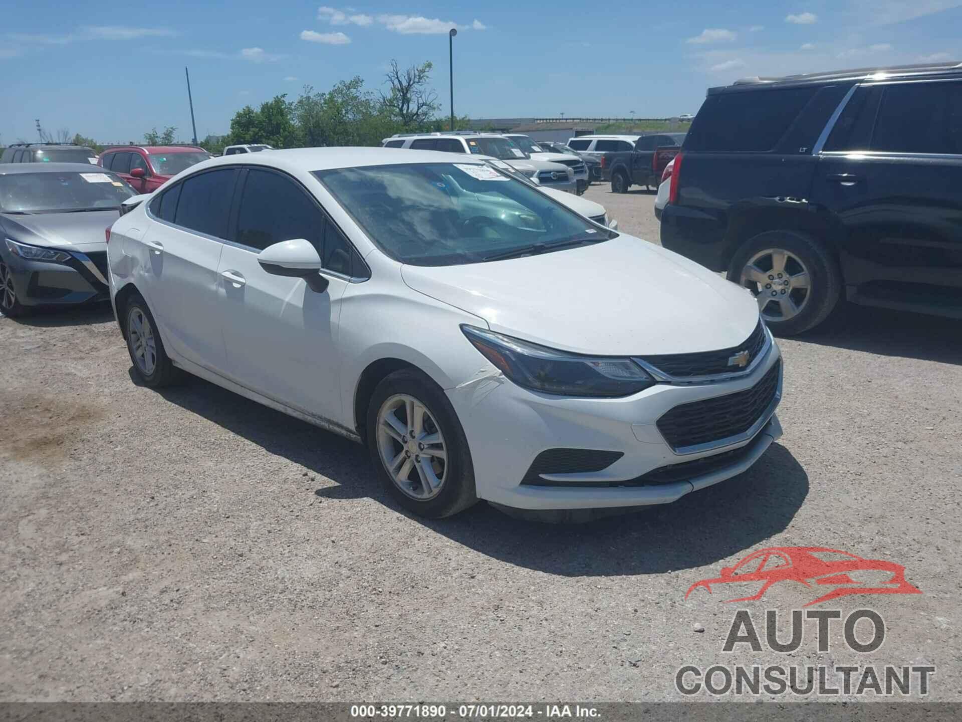 CHEVROLET CRUZE 2017 - 1G1BE5SM5H7137003