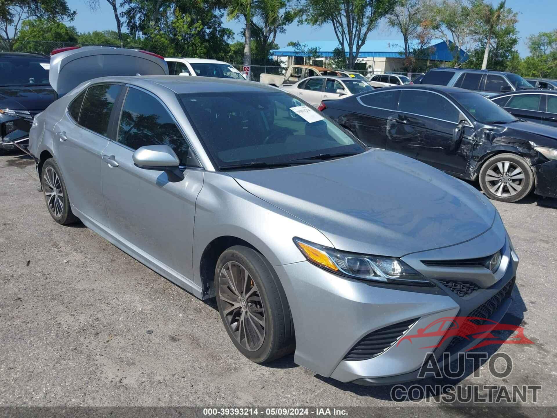TOYOTA CAMRY 2020 - 4T1G11AK4LU894711
