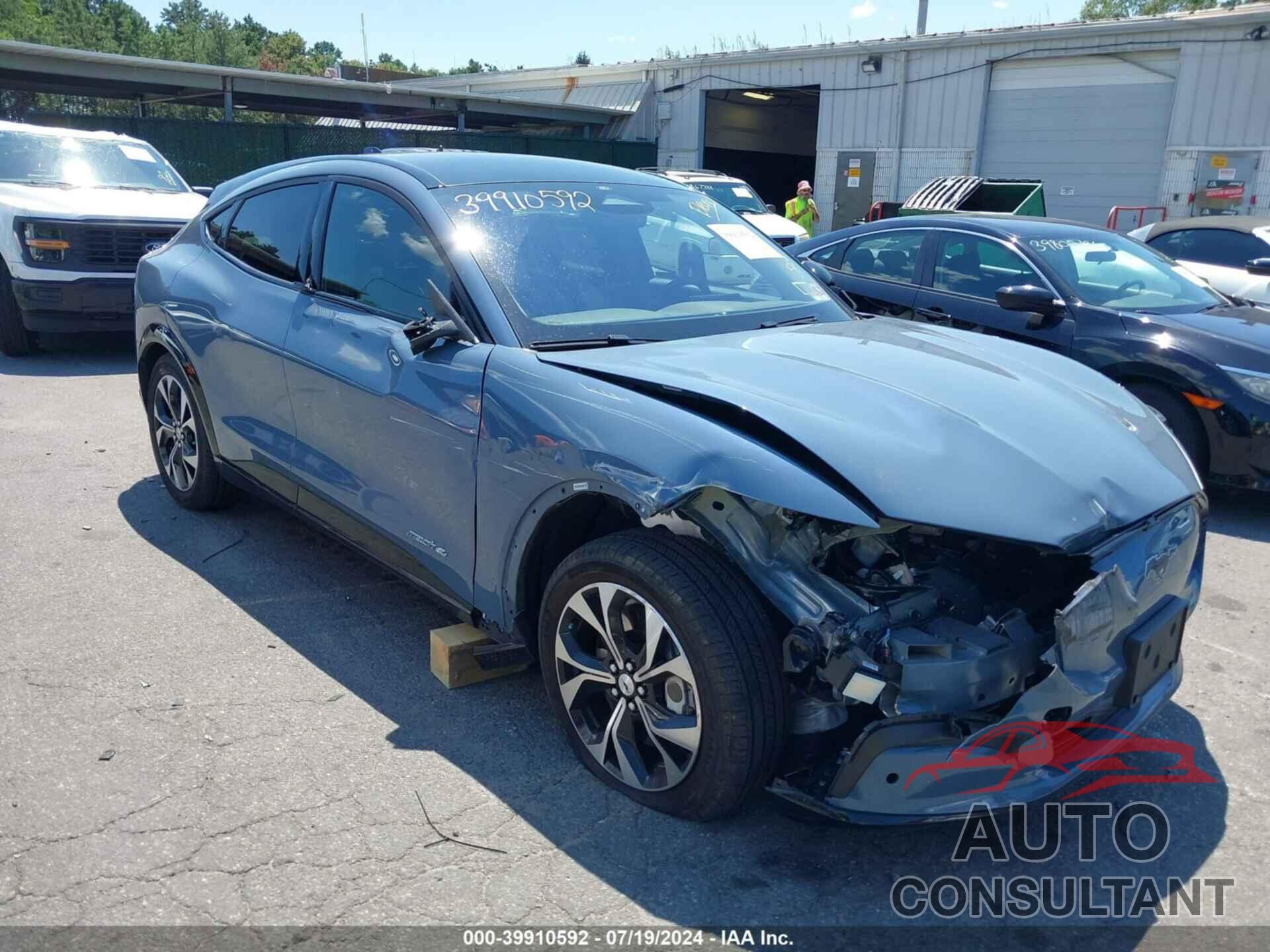 FORD MUSTANG MACH-E 2023 - 3FMTK3SS3PMA32032