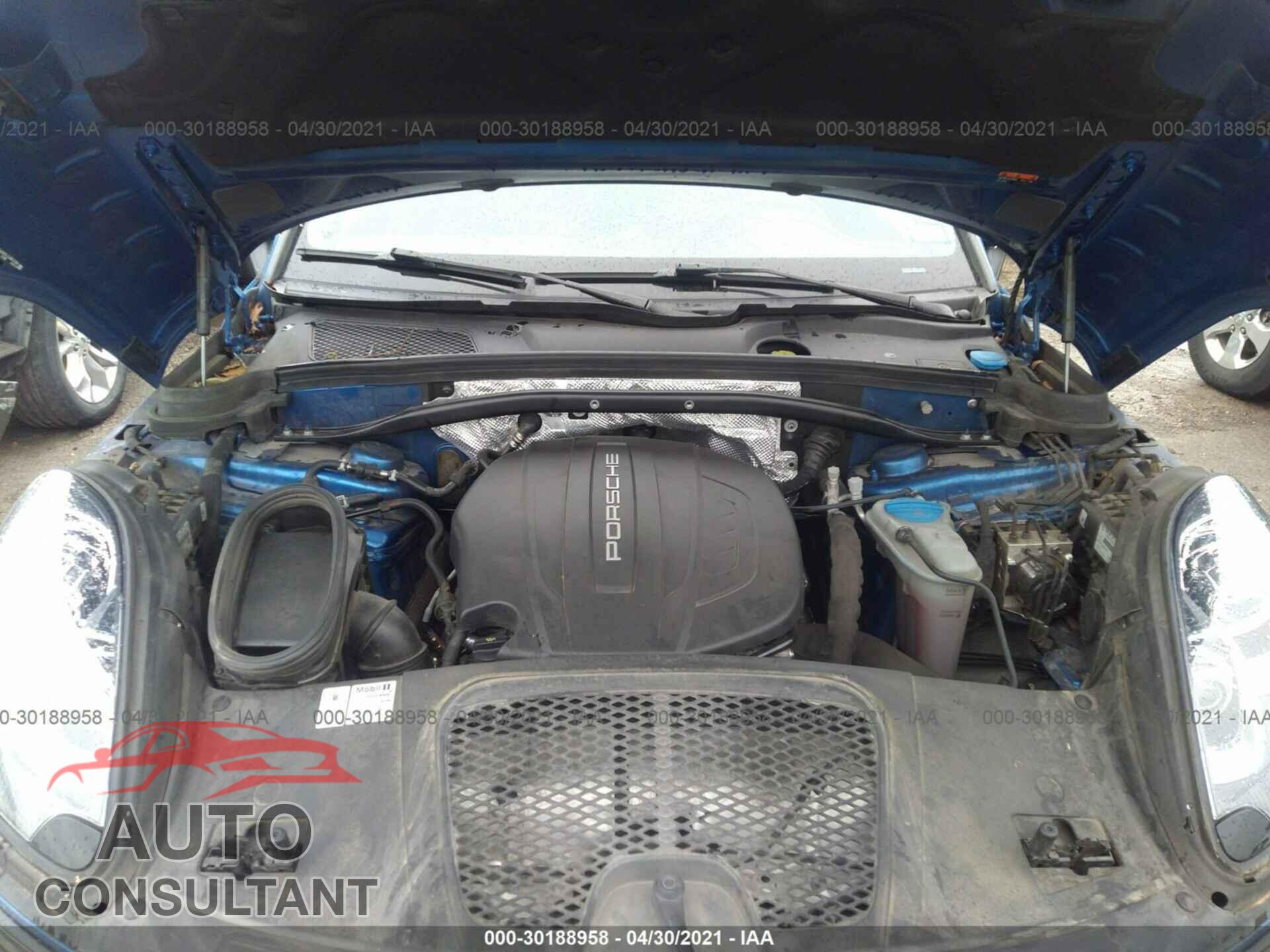 PORSCHE MACAN 2018 - WP1AA2A51JLB01084