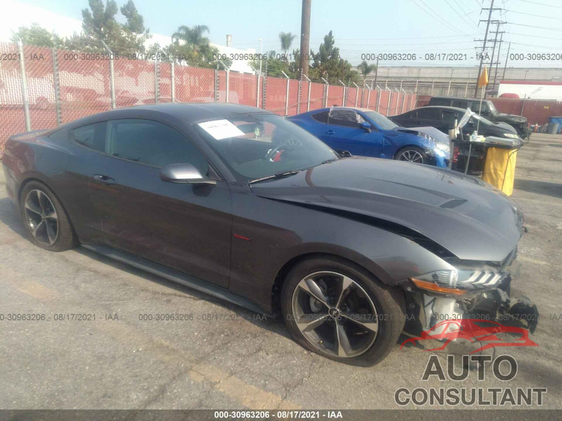 FORD MUSTANG 2018 - 1FA6P8TH0J5105282