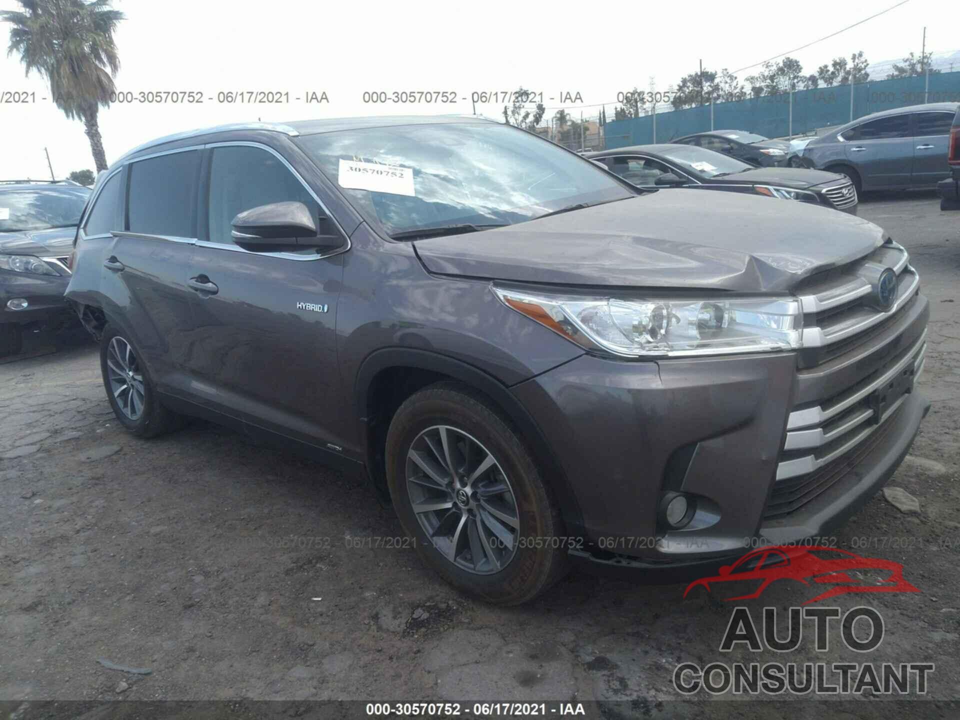 TOYOTA HIGHLANDER 2019 - 5TDJGRFH4KS073664