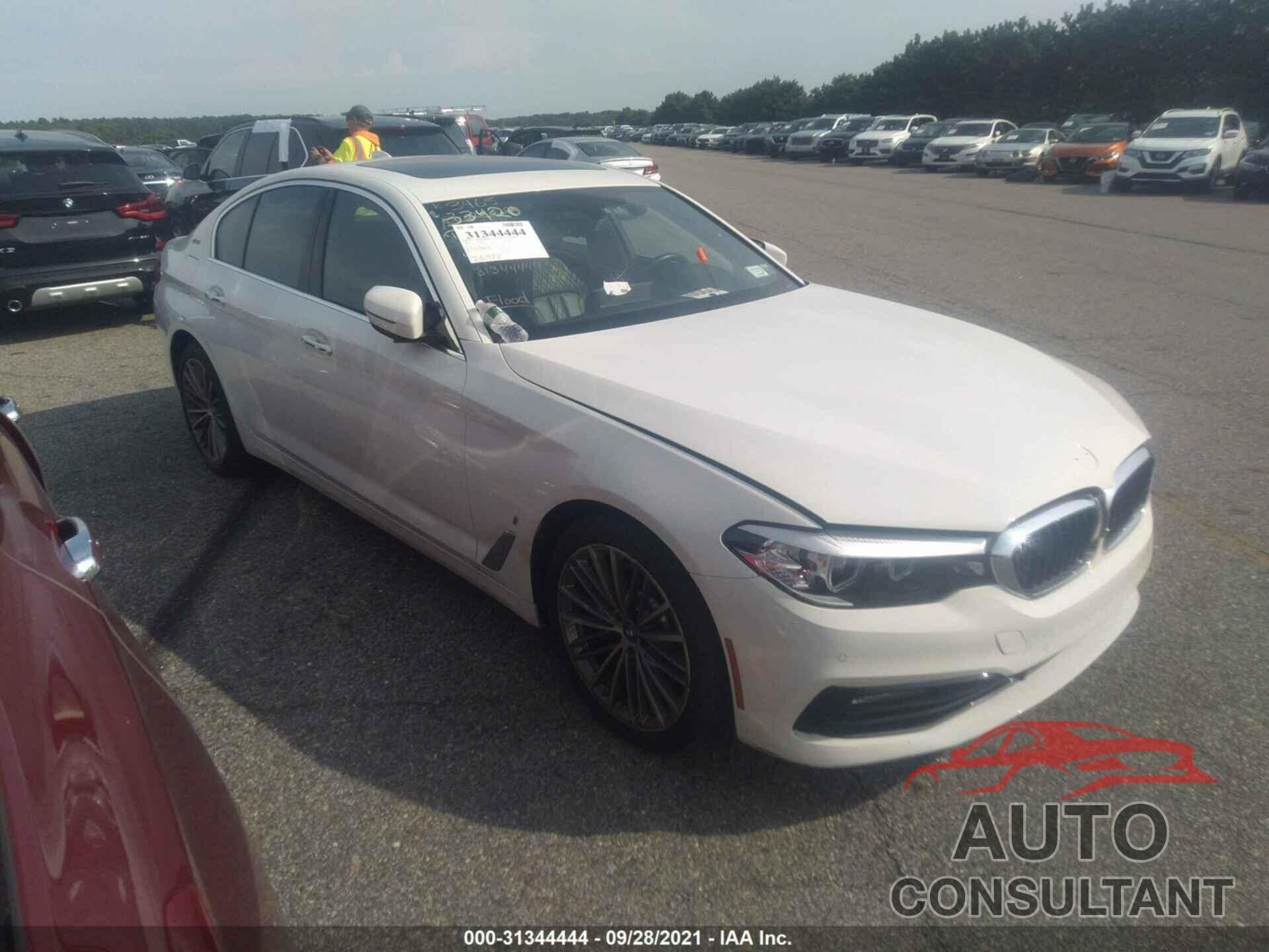 BMW 5 SERIES 2018 - WBAJA9C50JB249074