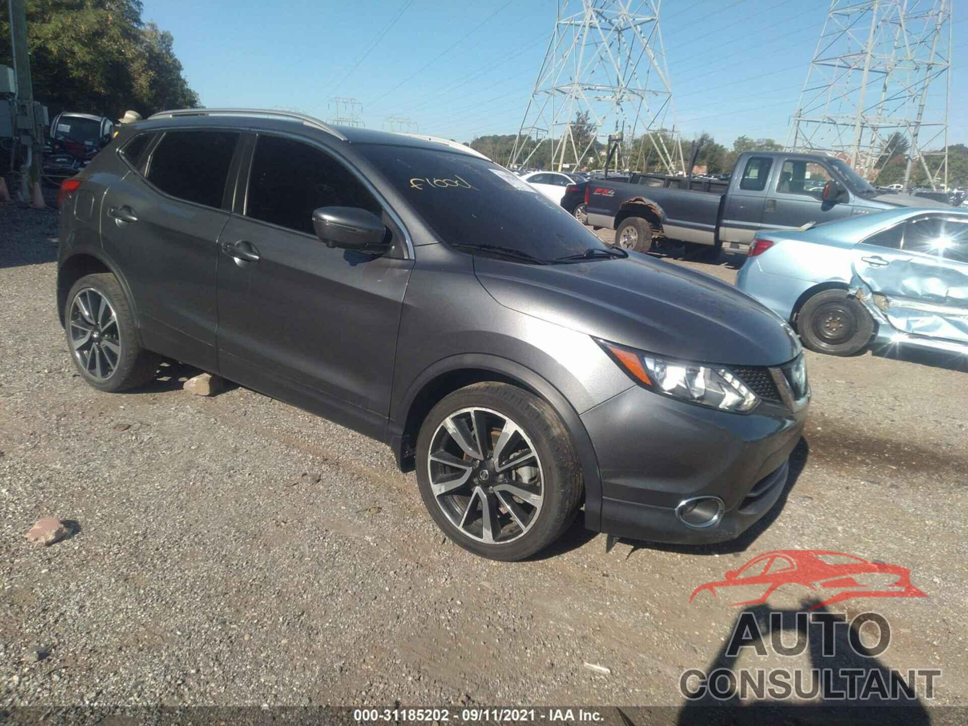 NISSAN ROGUE SPORT 2018 - JN1BJ1CR5JW284510