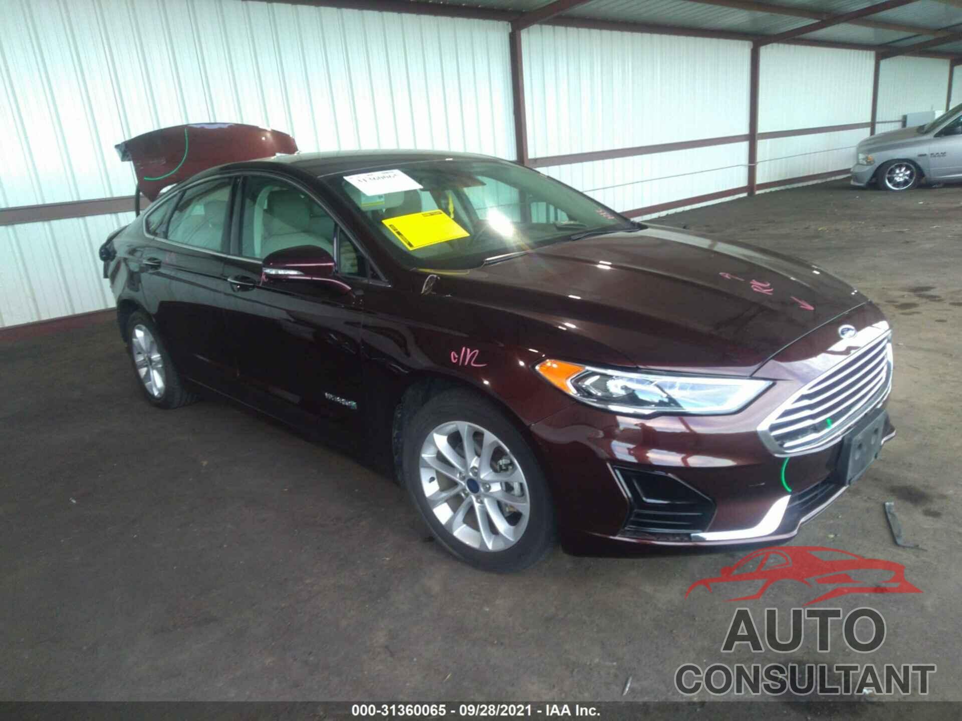 FORD FUSION HYBRID 2019 - 3FA6P0MU8KR239940