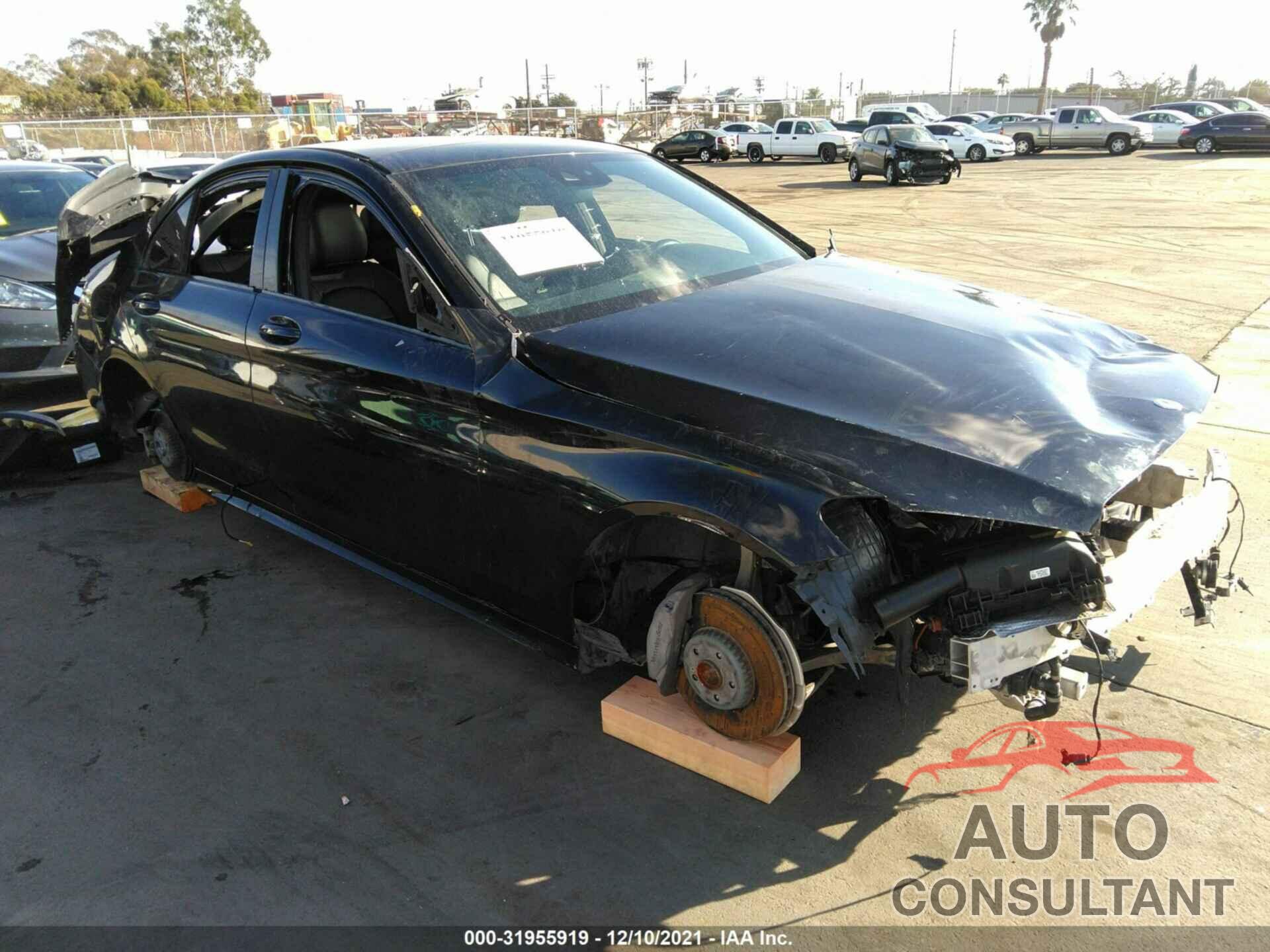 MERCEDES-BENZ C-CLASS 2016 - 55SWF4JB0GU145016