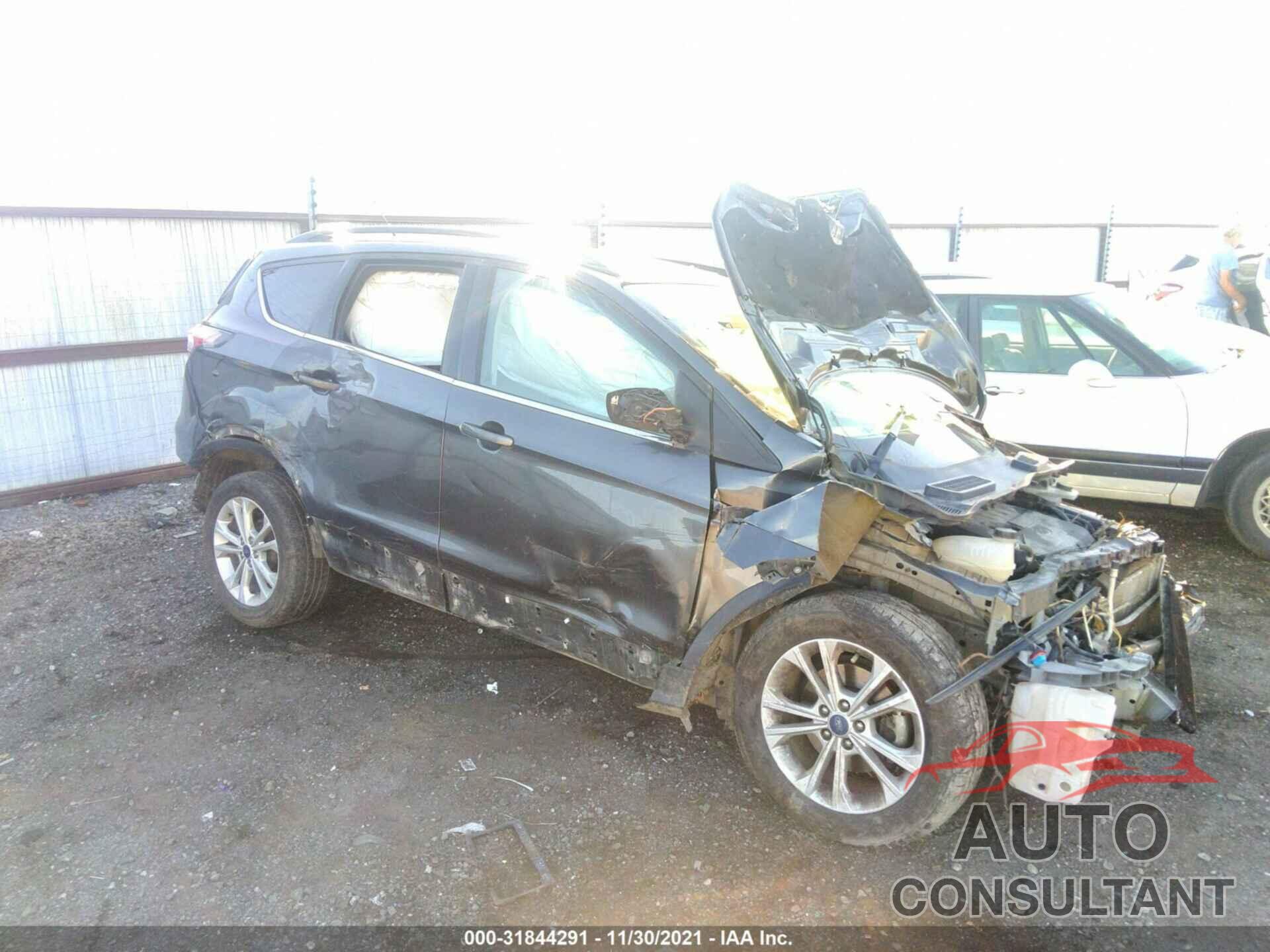 FORD ESCAPE 2017 - 1FMCU0GD5HUA09464