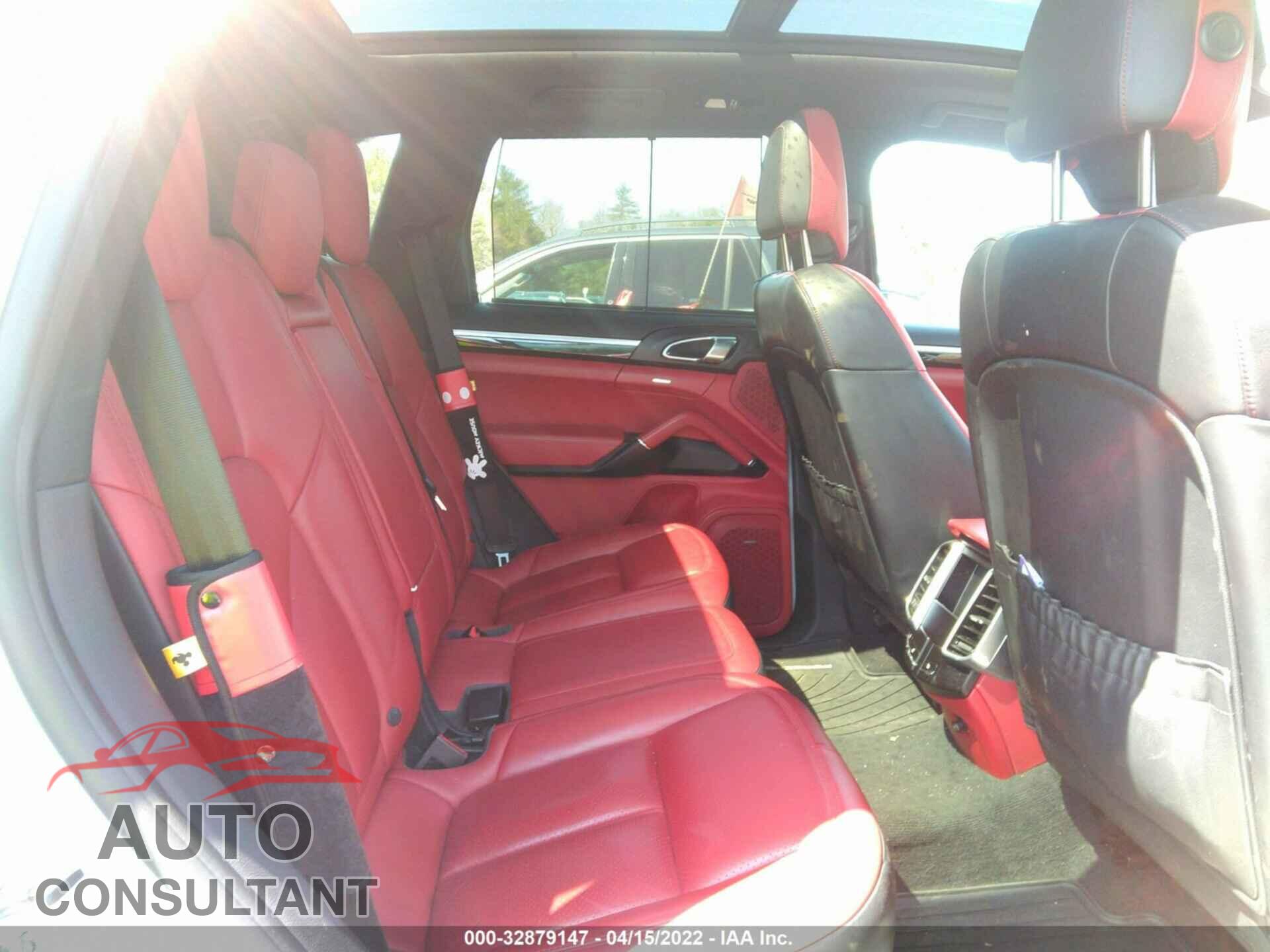 PORSCHE CAYENNE 2016 - WP1AB2A25GLA97066