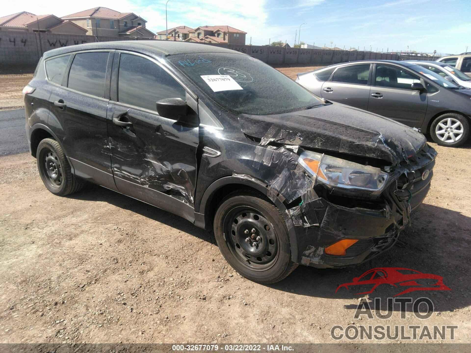 FORD ESCAPE 2017 - 1FMCU0F78HUB81676