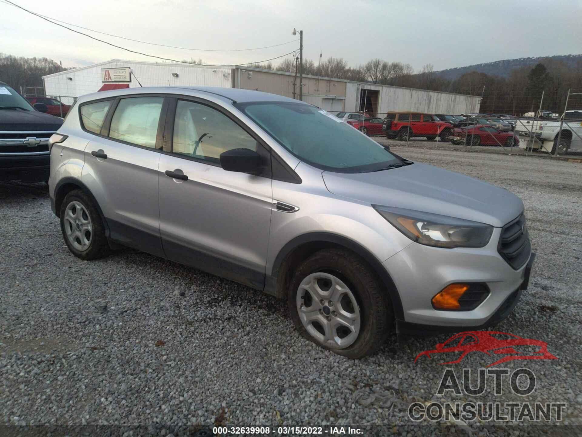 FORD ESCAPE 2018 - 1FMCU0F79JUB19869