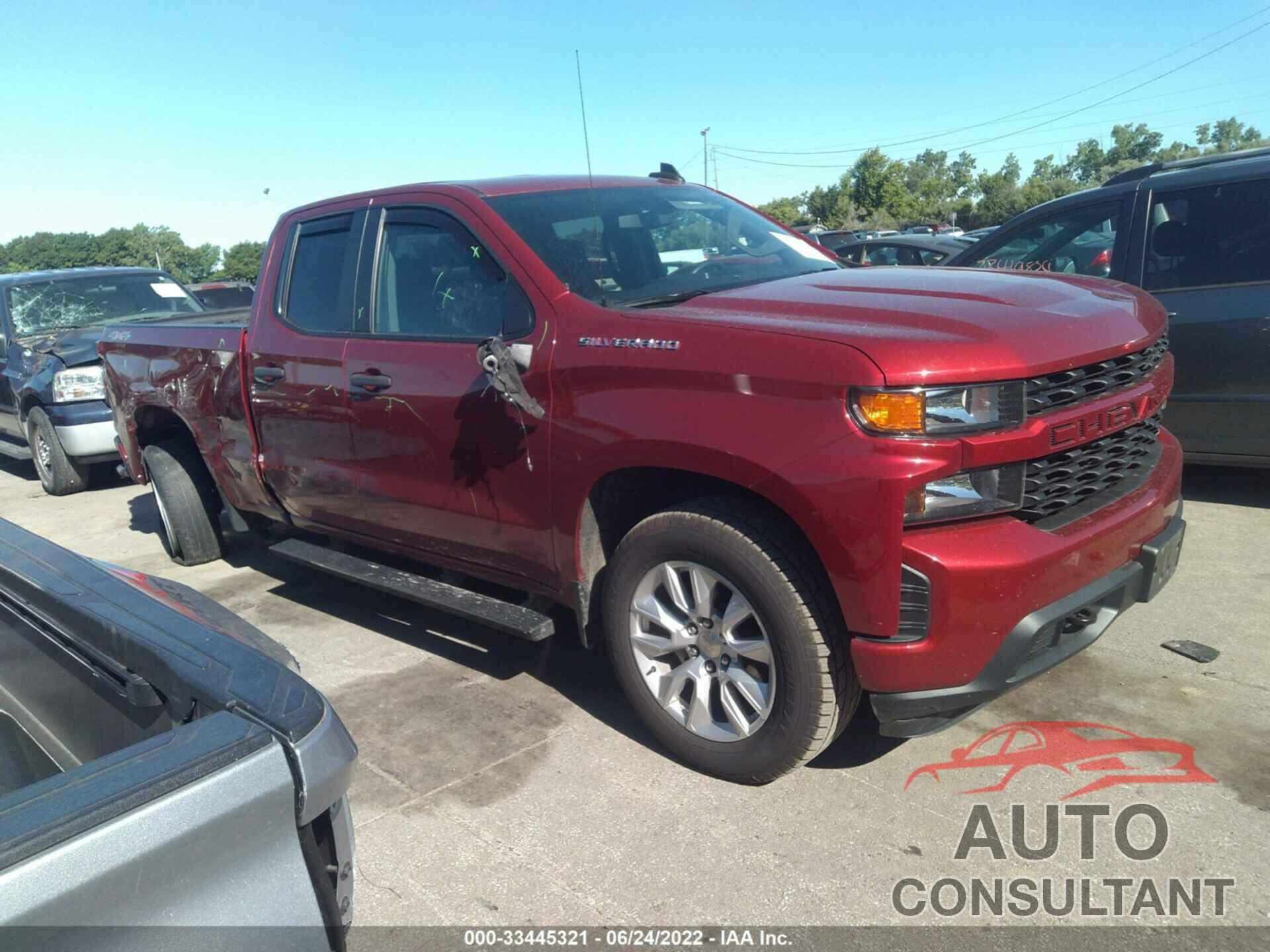 CHEVROLET SILVERADO 1500 2019 - 1GCRYBEH6KZ345431