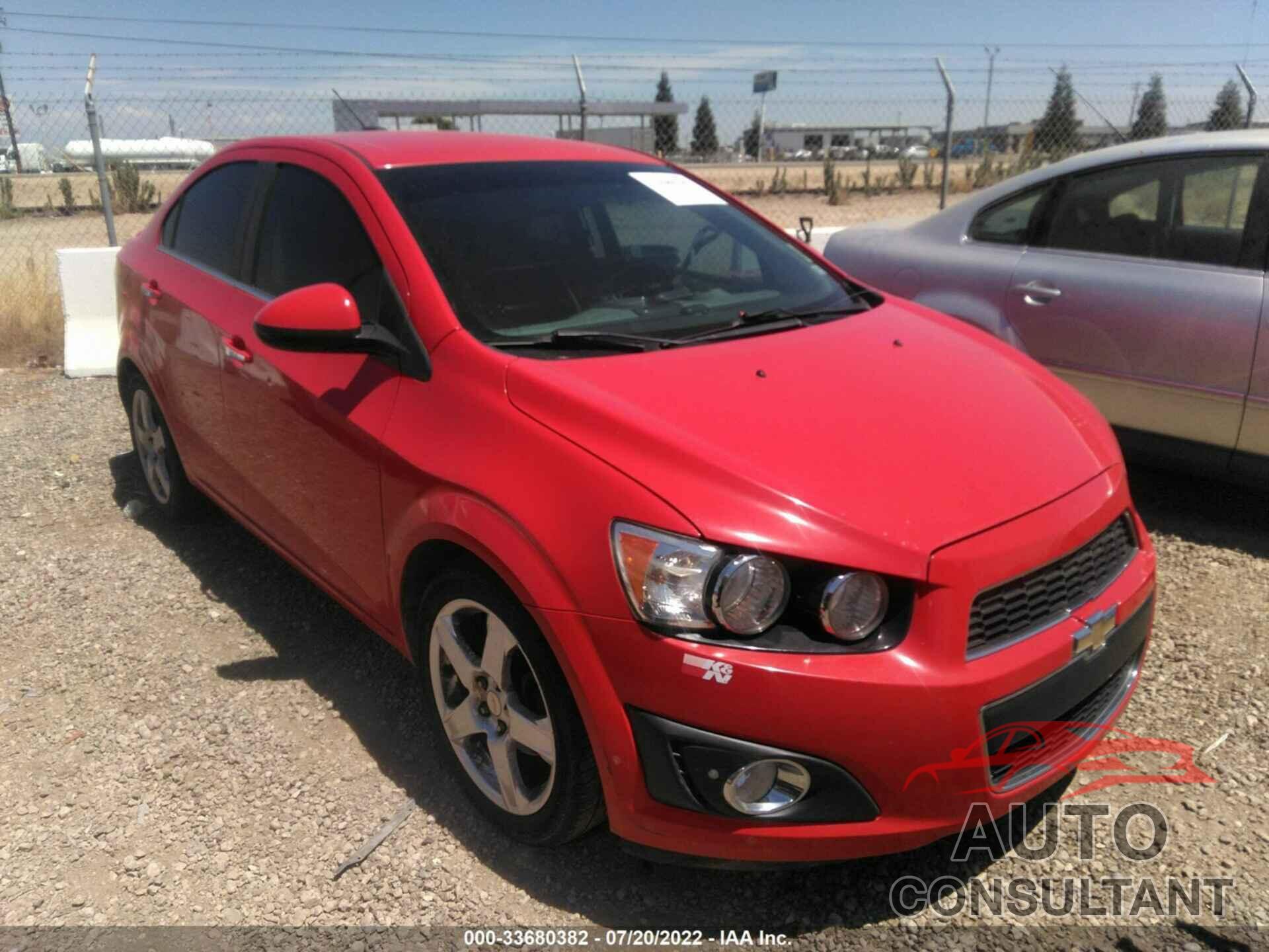 CHEVROLET SONIC 2016 - 1G1JE5SB3G4160807