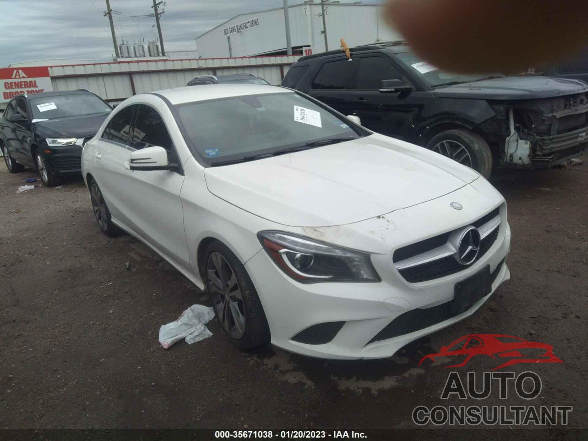 MERCEDES-BENZ CLA-CLASS 2015 - WDDSJ4EB0FN163448