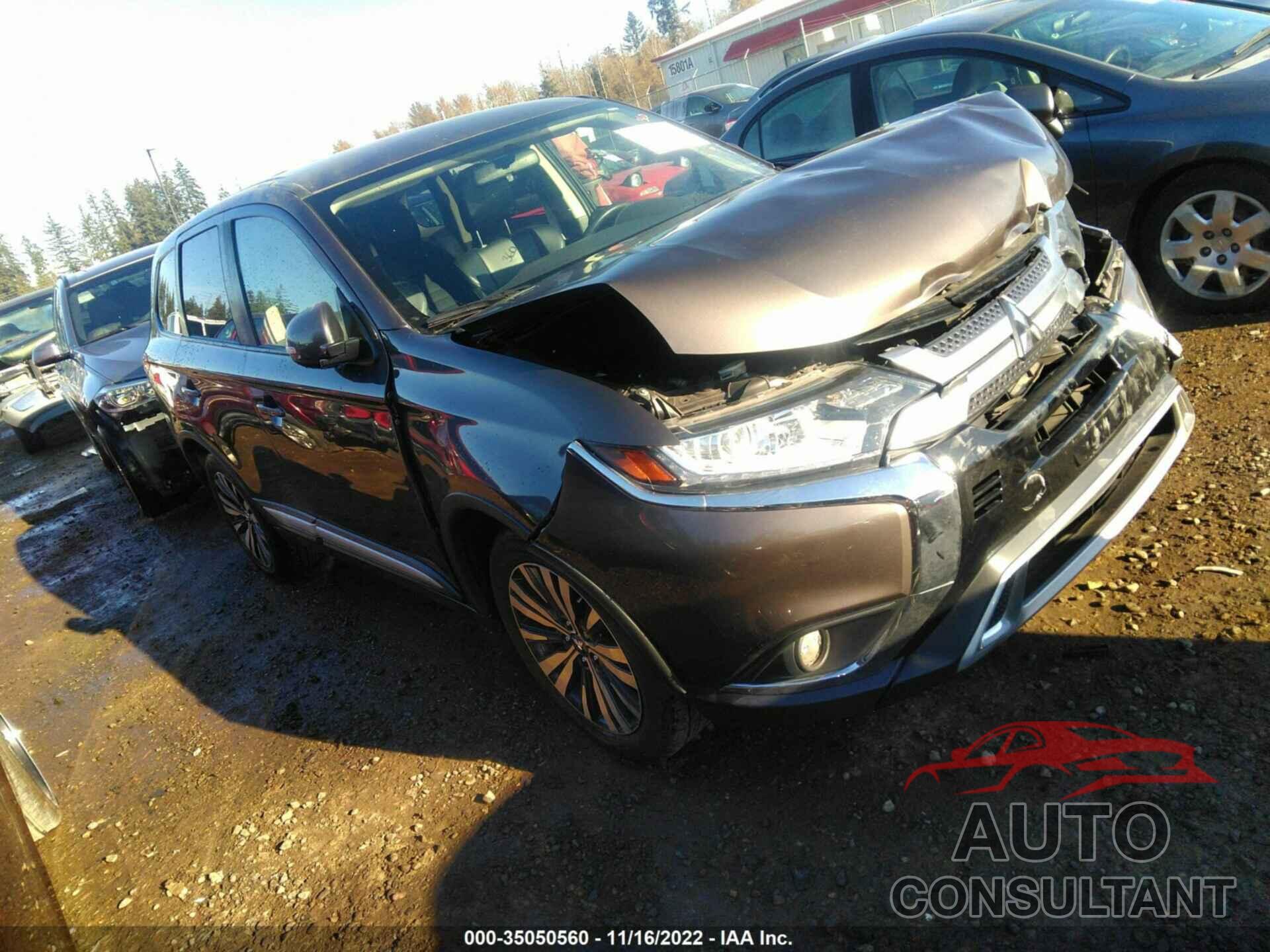 MITSUBISHI OUTLANDER 2019 - JA4AD3A32KZ031150