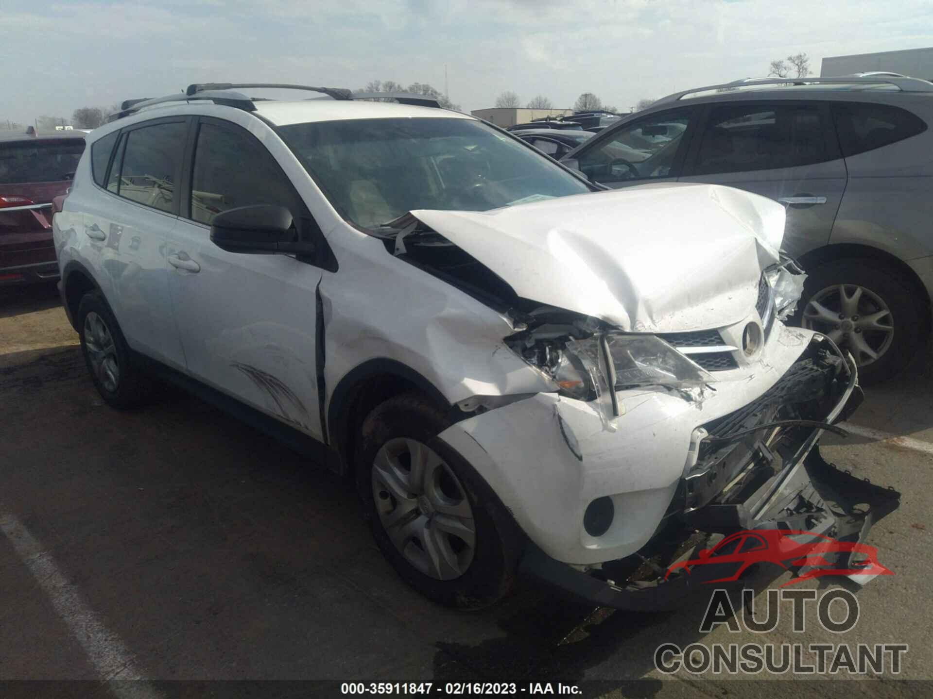 TOYOTA RAV4 2015 - JTMBFREV3FD108744