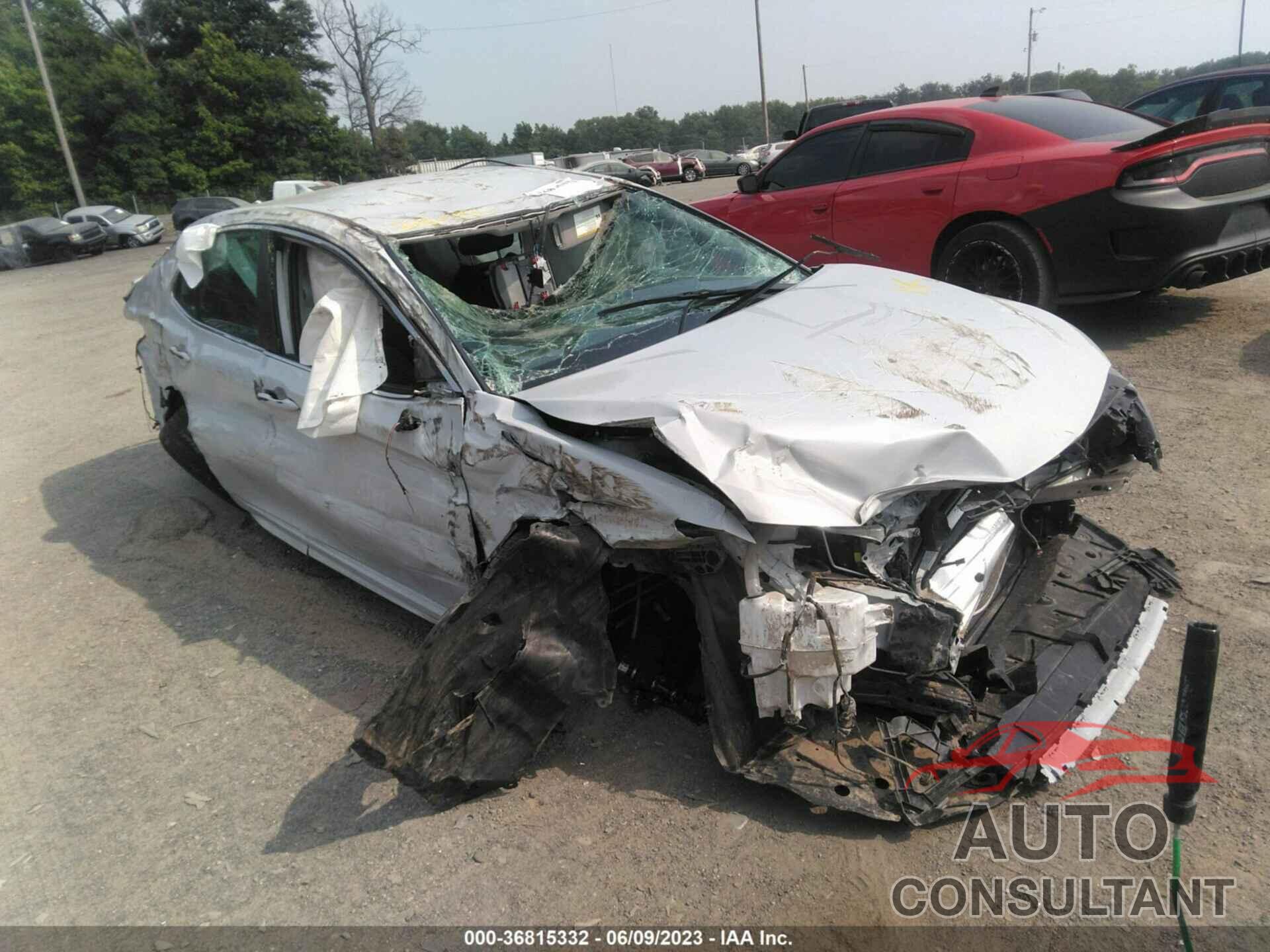 TOYOTA CAMRY 2022 - 4T1G11AK0NU042312
