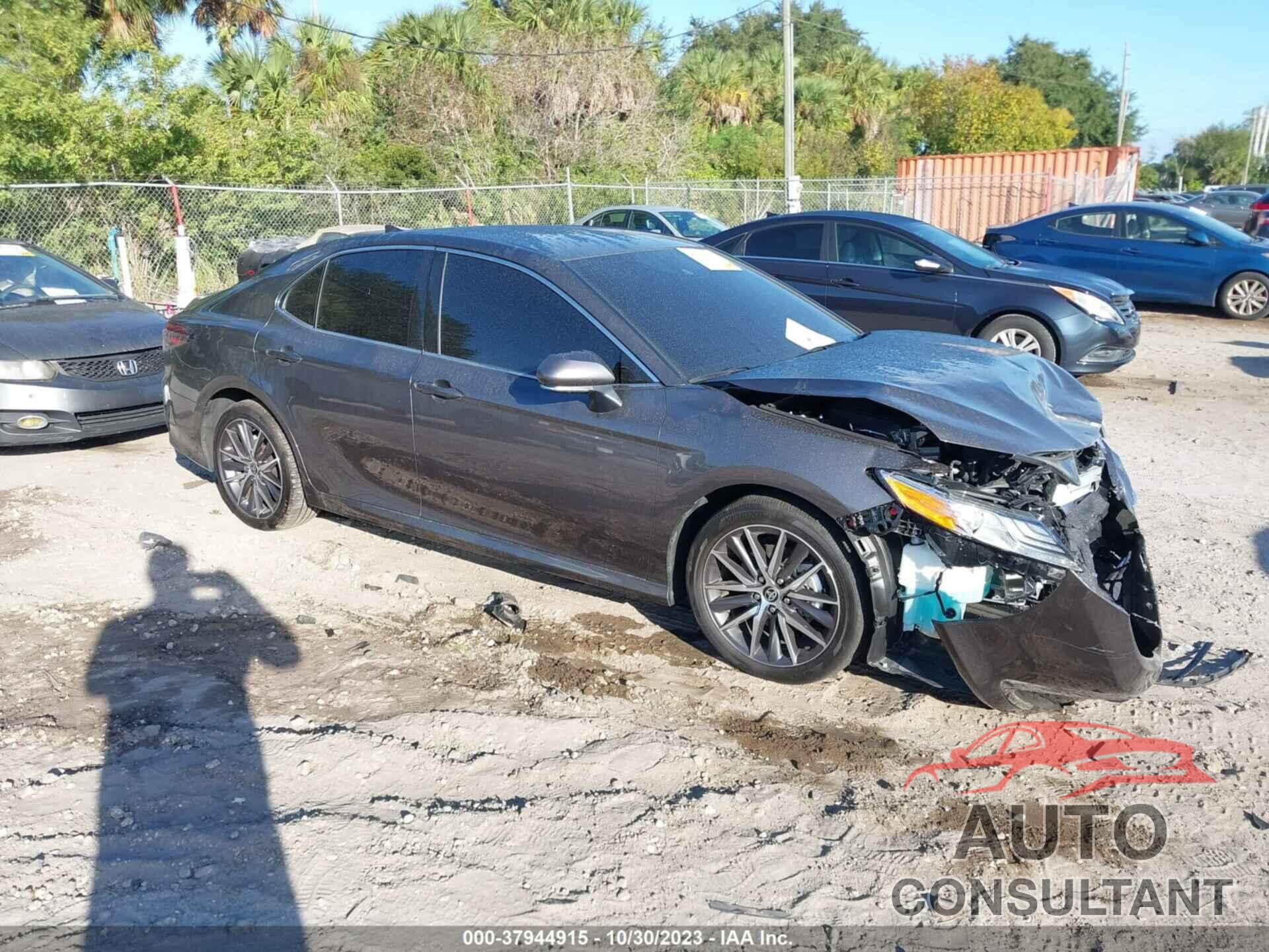 TOYOTA CAMRY 2023 - 4T1F11AK9PU800114