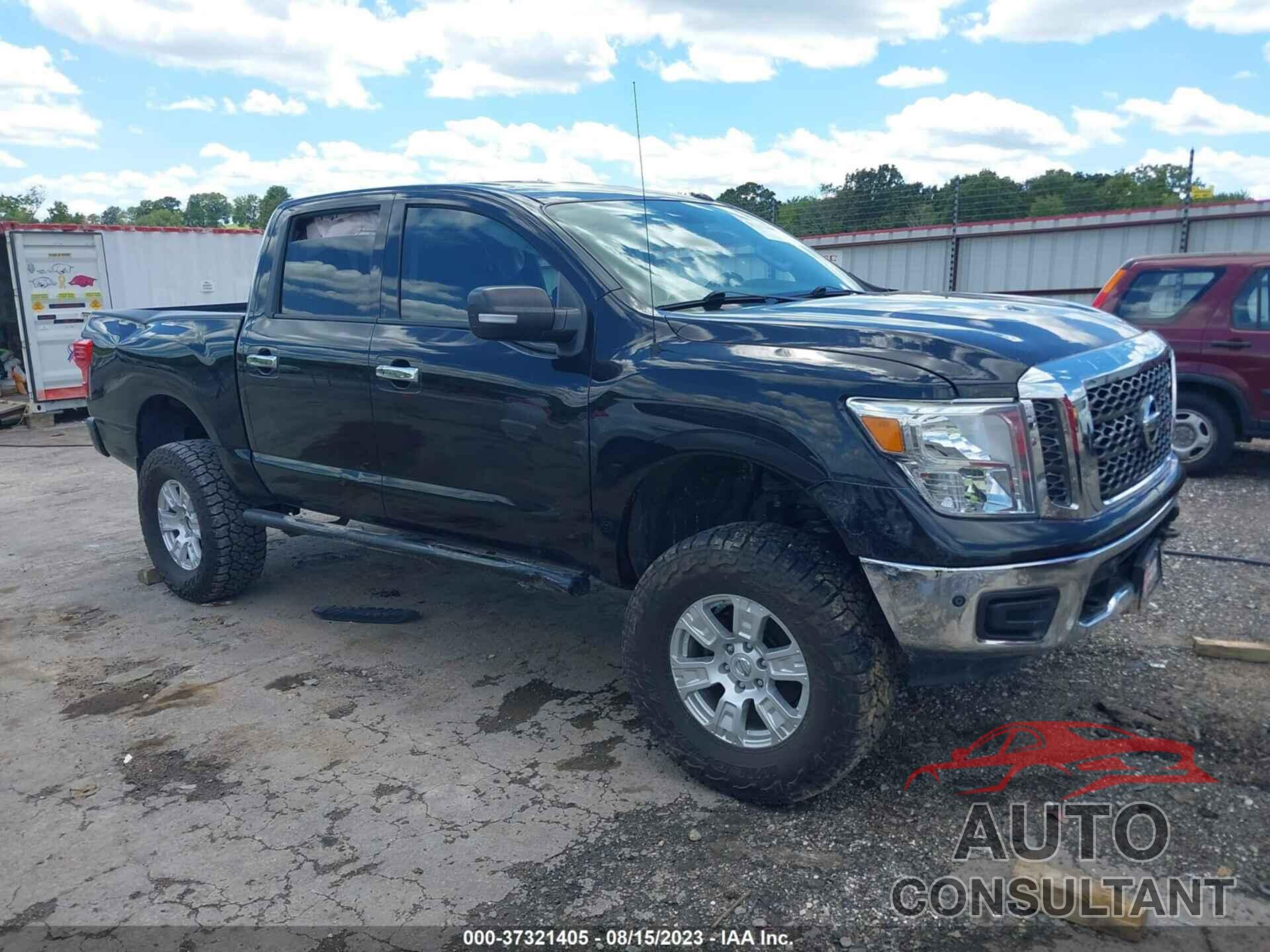 NISSAN TITAN 2018 - 1N6AA1E53JN503194