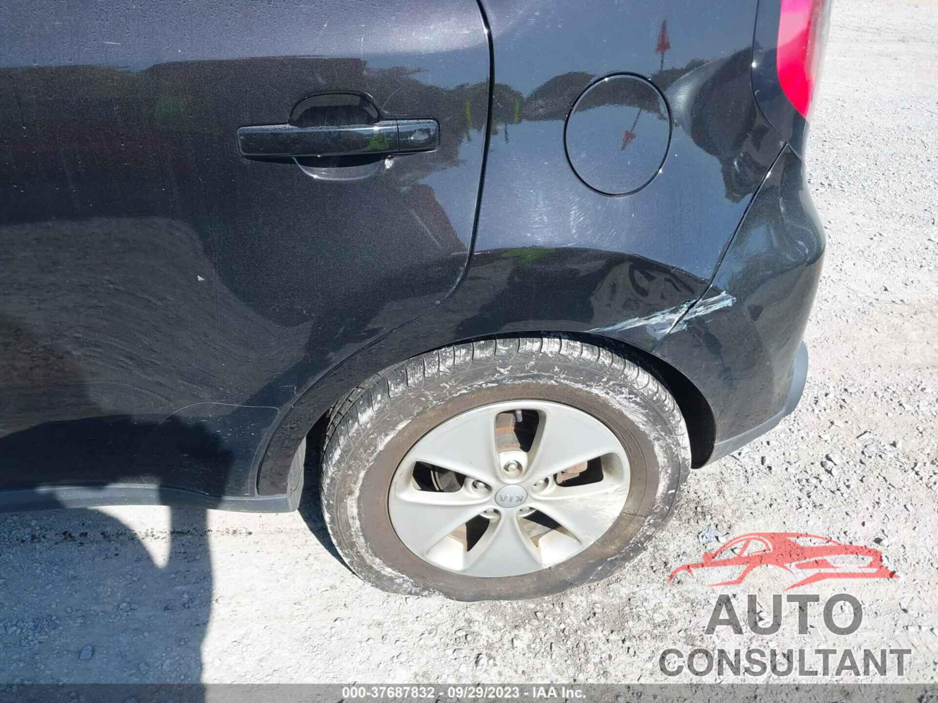 KIA SOUL 2016 - KNDJN2A27G7404089