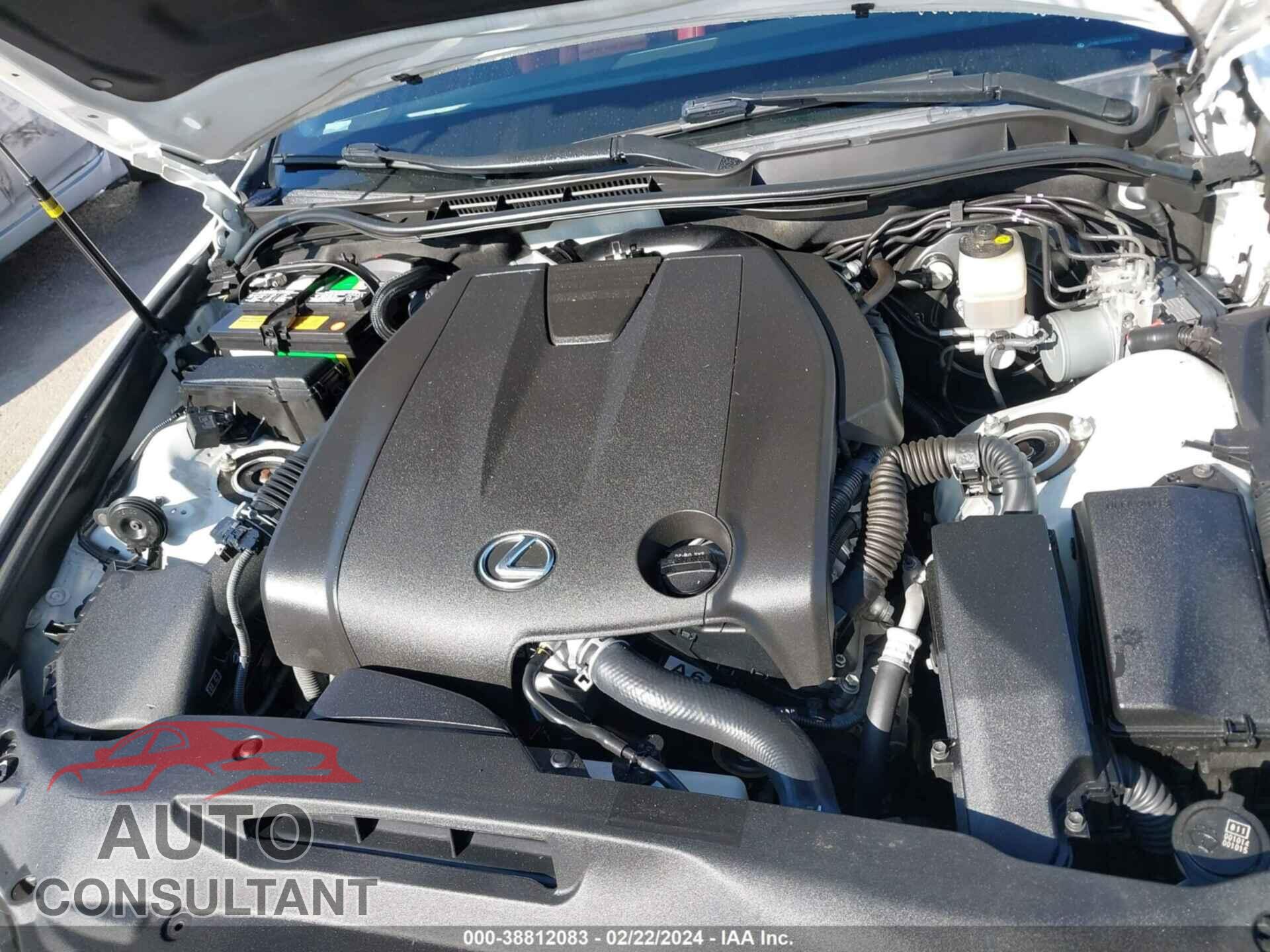 LEXUS IS 2014 - JTHBF1D20E5031119