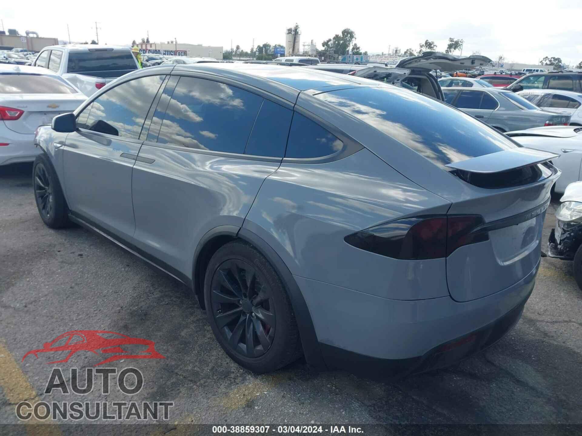 TESLA MODEL X 2016 - 5YJXCBE21GF014139