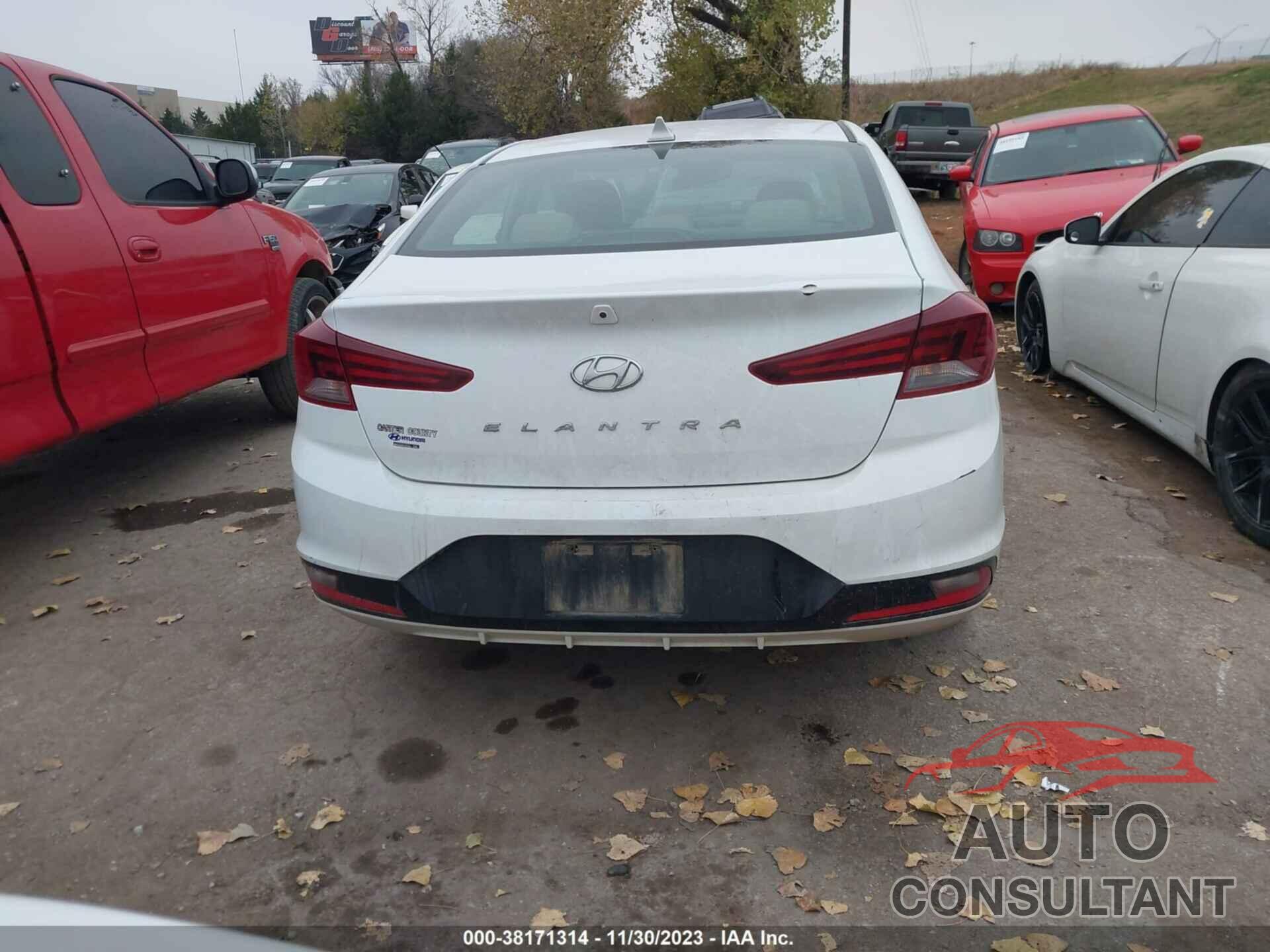 HYUNDAI ELANTRA 2020 - 5NPD84LF4LH543747