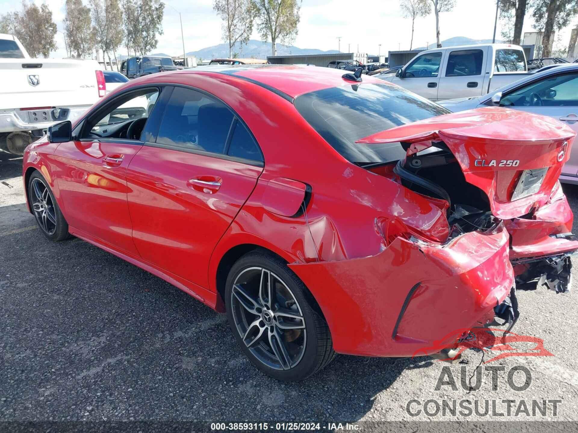 MERCEDES-BENZ CLA 250 2018 - WDDSJ4EB8JN587758