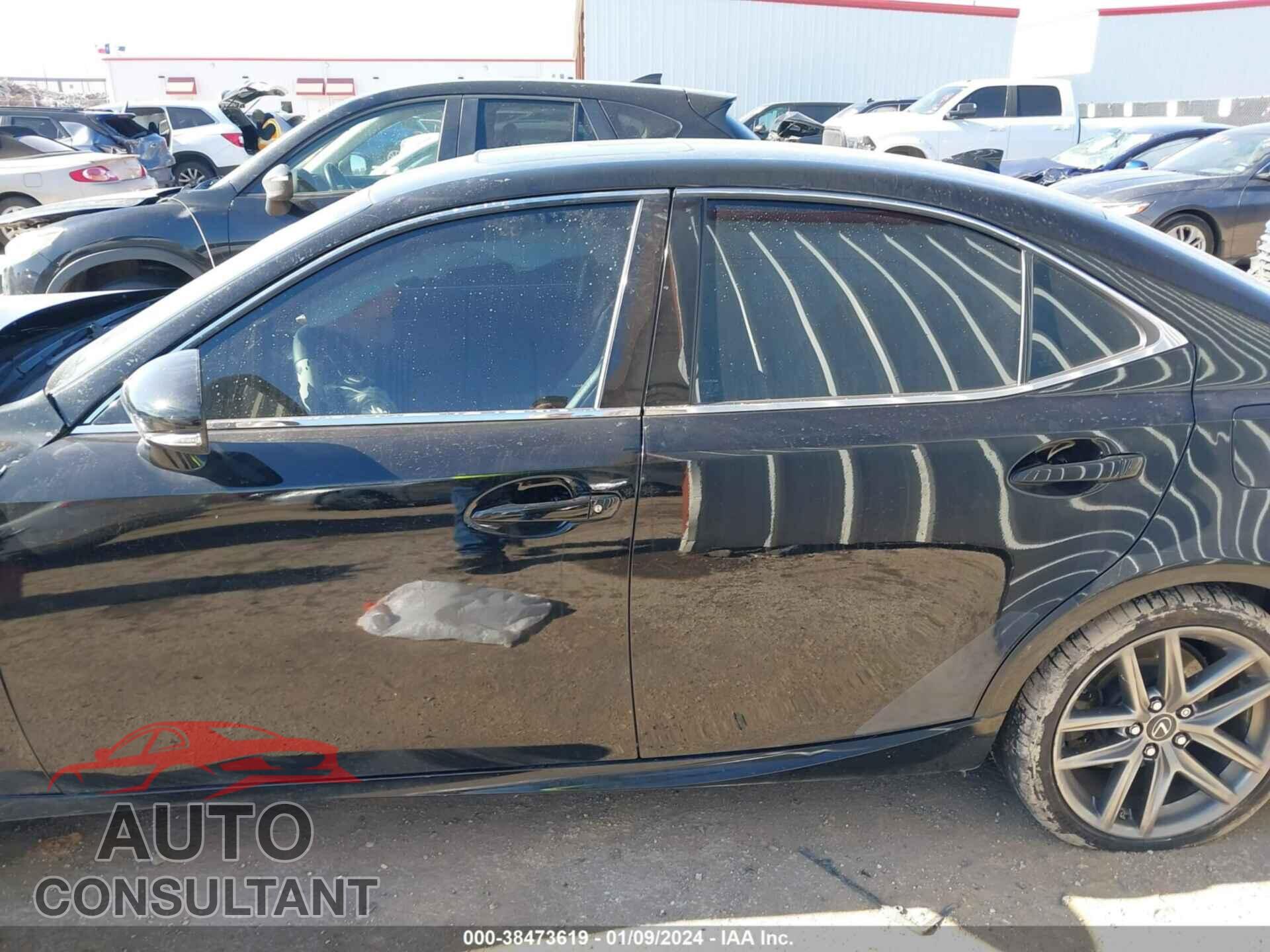 LEXUS IS 2016 - JTHBA1D22G5013237