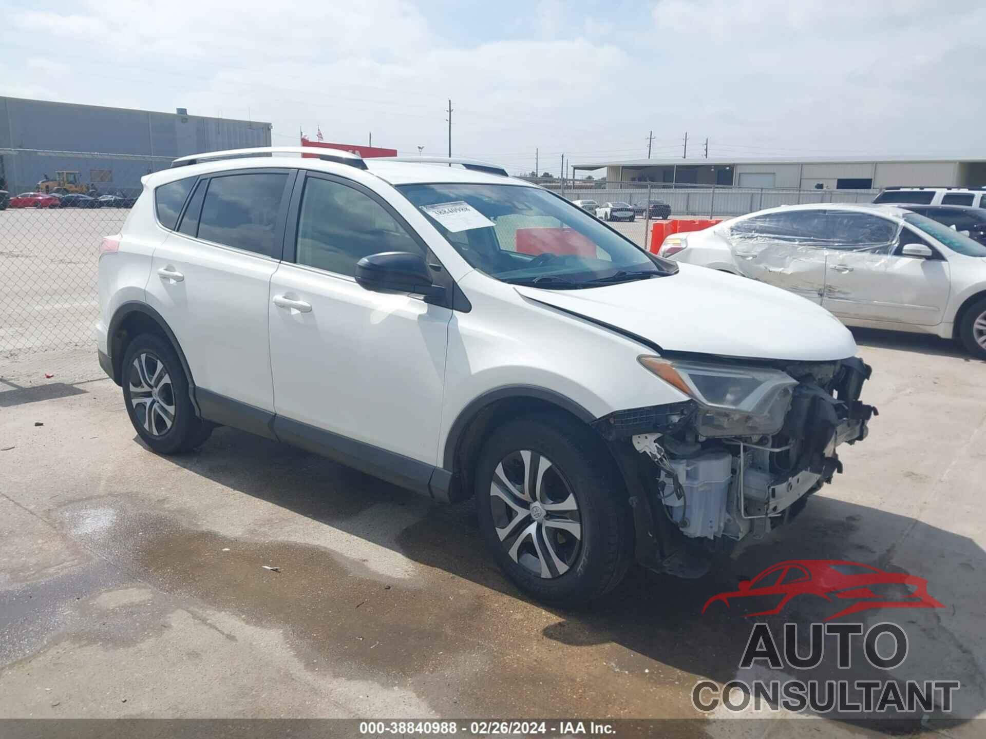 TOYOTA RAV4 2017 - JTMZFREV7HJ705821