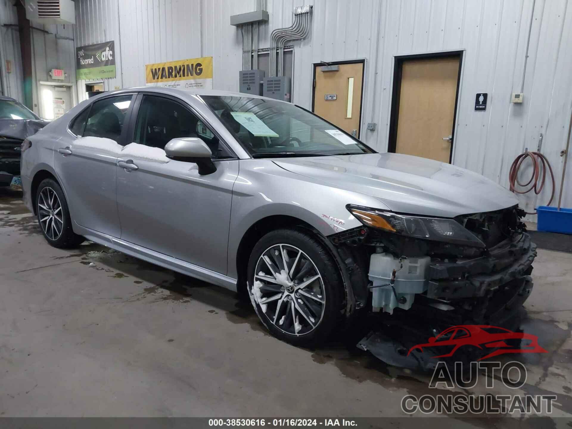 TOYOTA CAMRY 2021 - 4T1G11AKXMU443929
