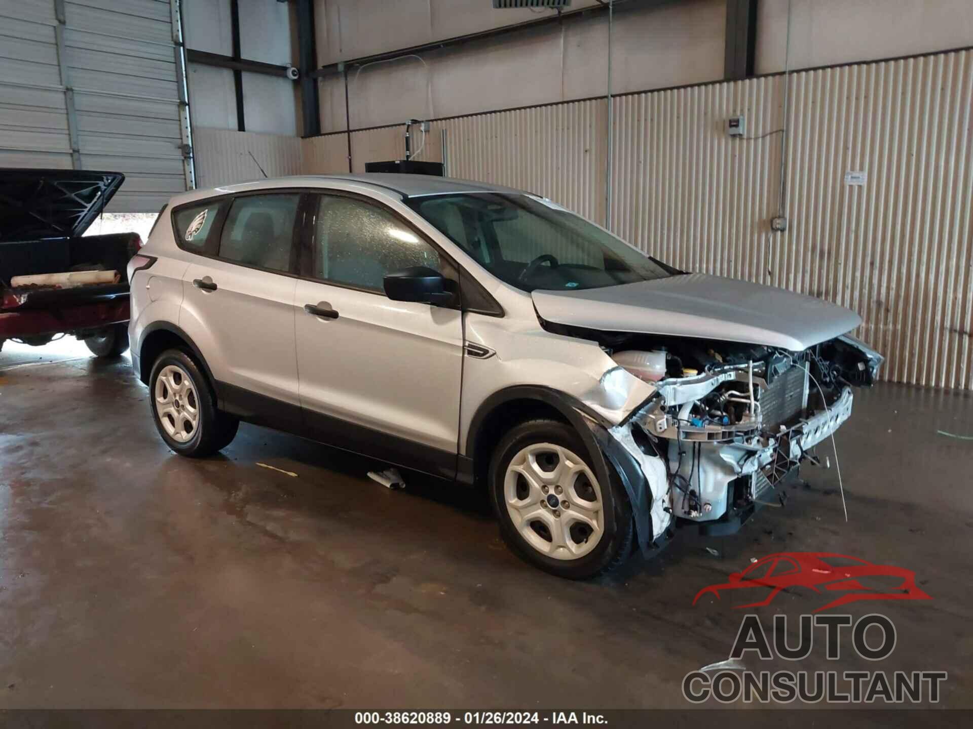 FORD ESCAPE 2018 - 1FMCU0F72JUD25857