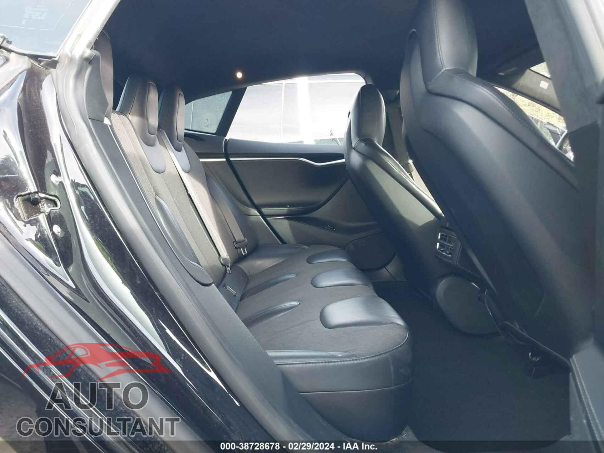 TESLA MODEL S 2016 - 5YJSA1E18GF150978
