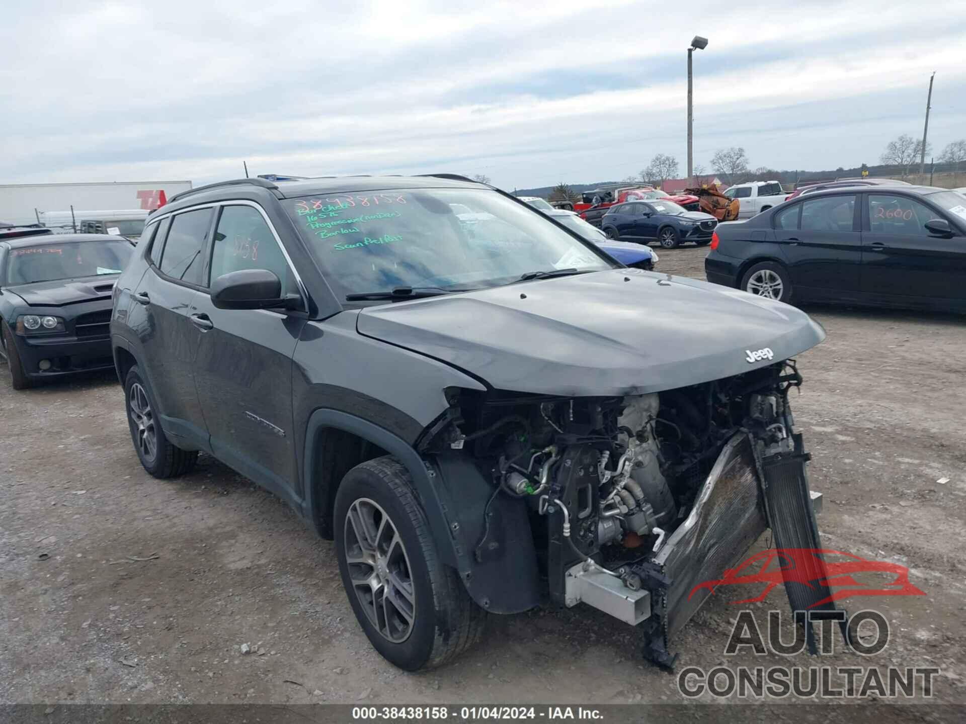 JEEP COMPASS 2018 - 3C4NJDBB4JT230623